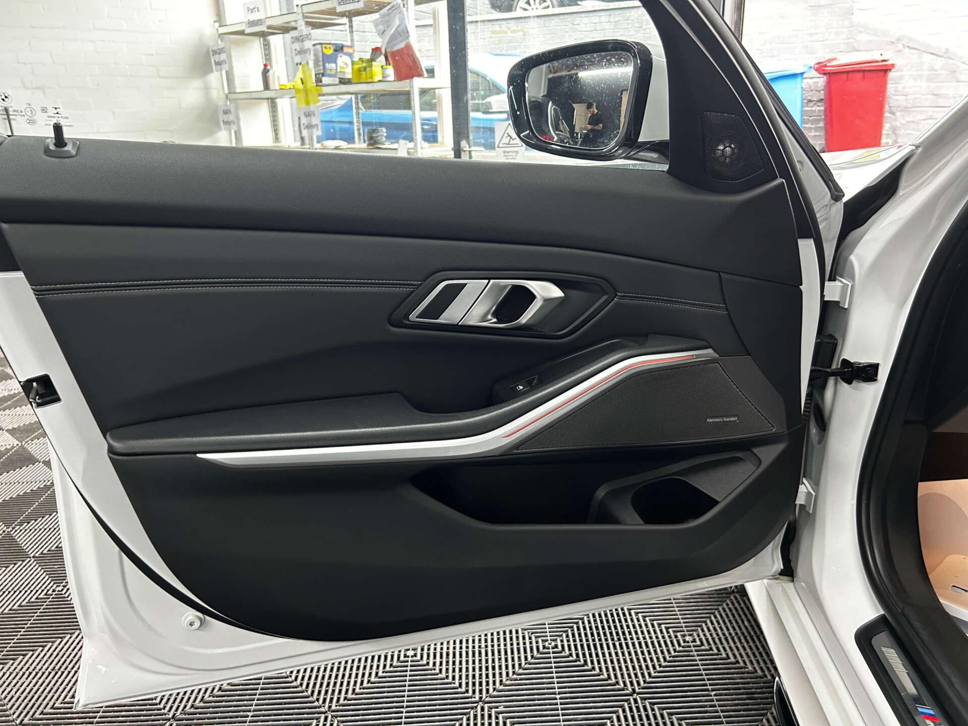 BMW 3 Series view 65