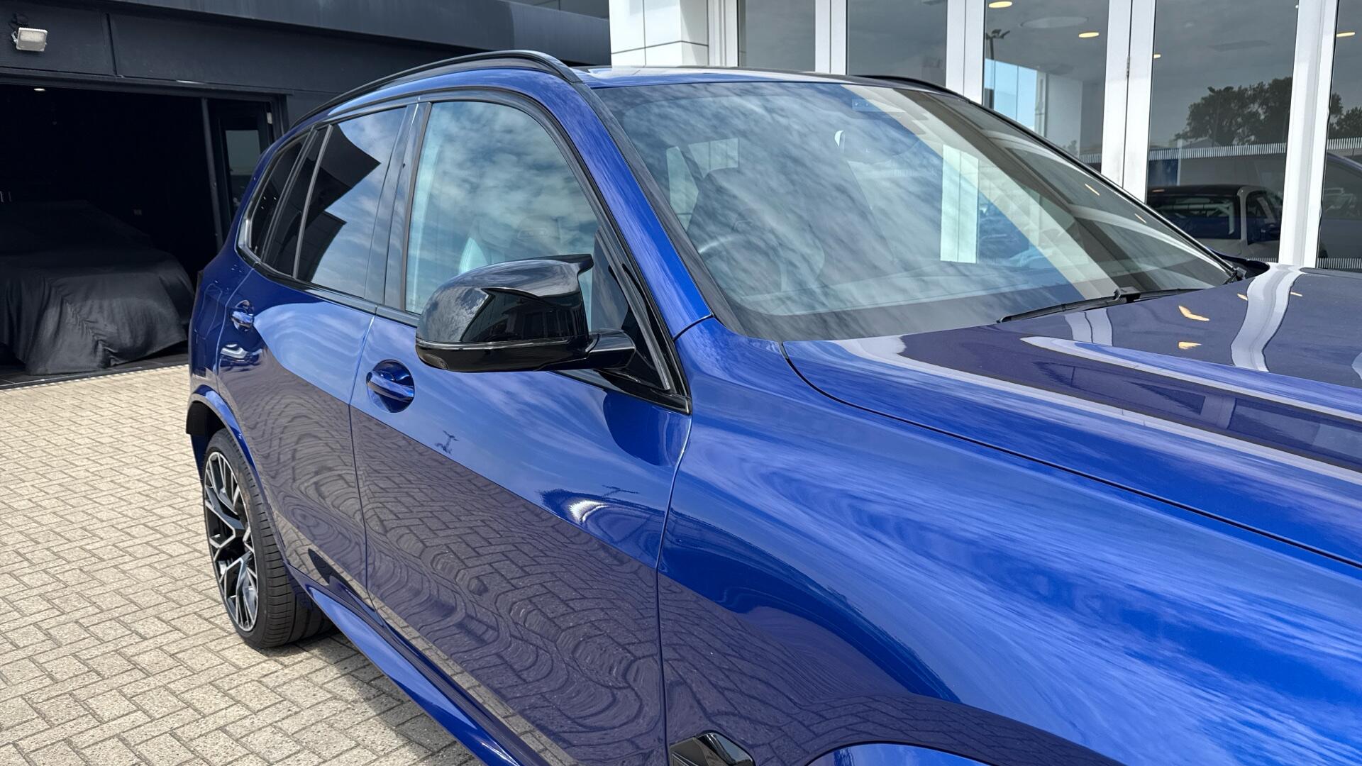 BMW X5 M view 24