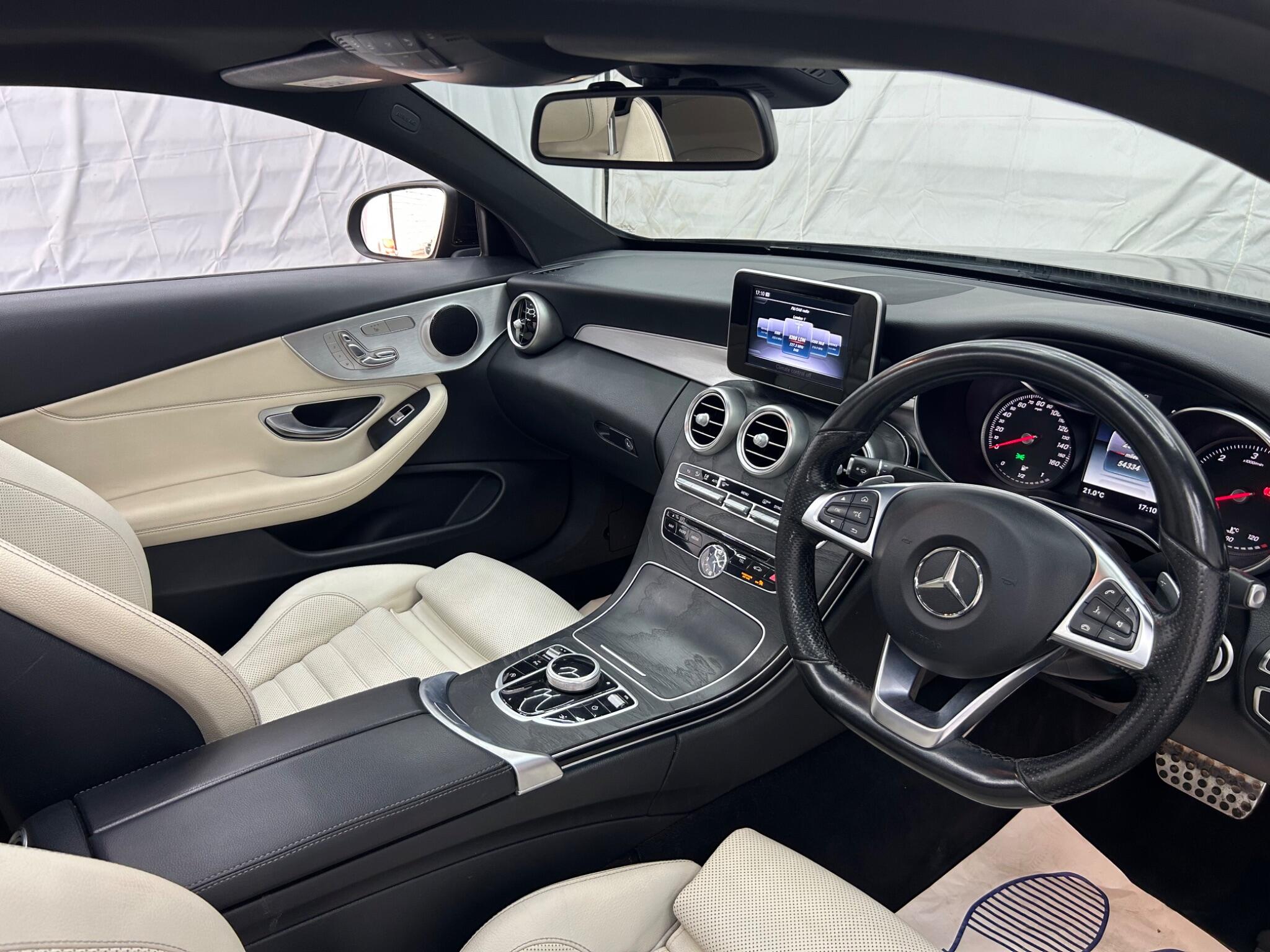 Mercedes-Benz C-Class view 12