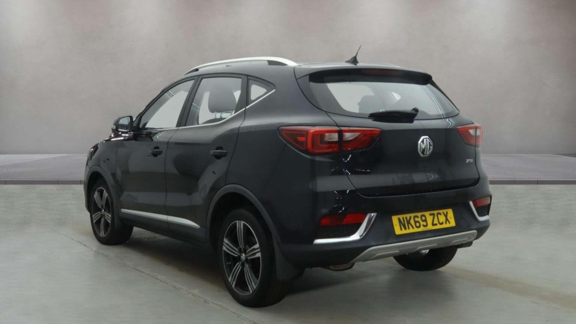 MG ZS view 9