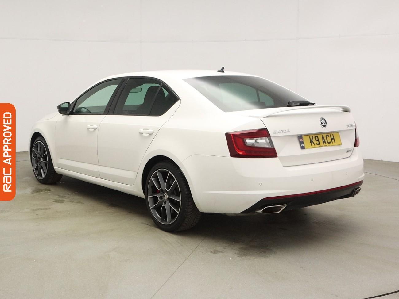 Skoda Octavia view 4
