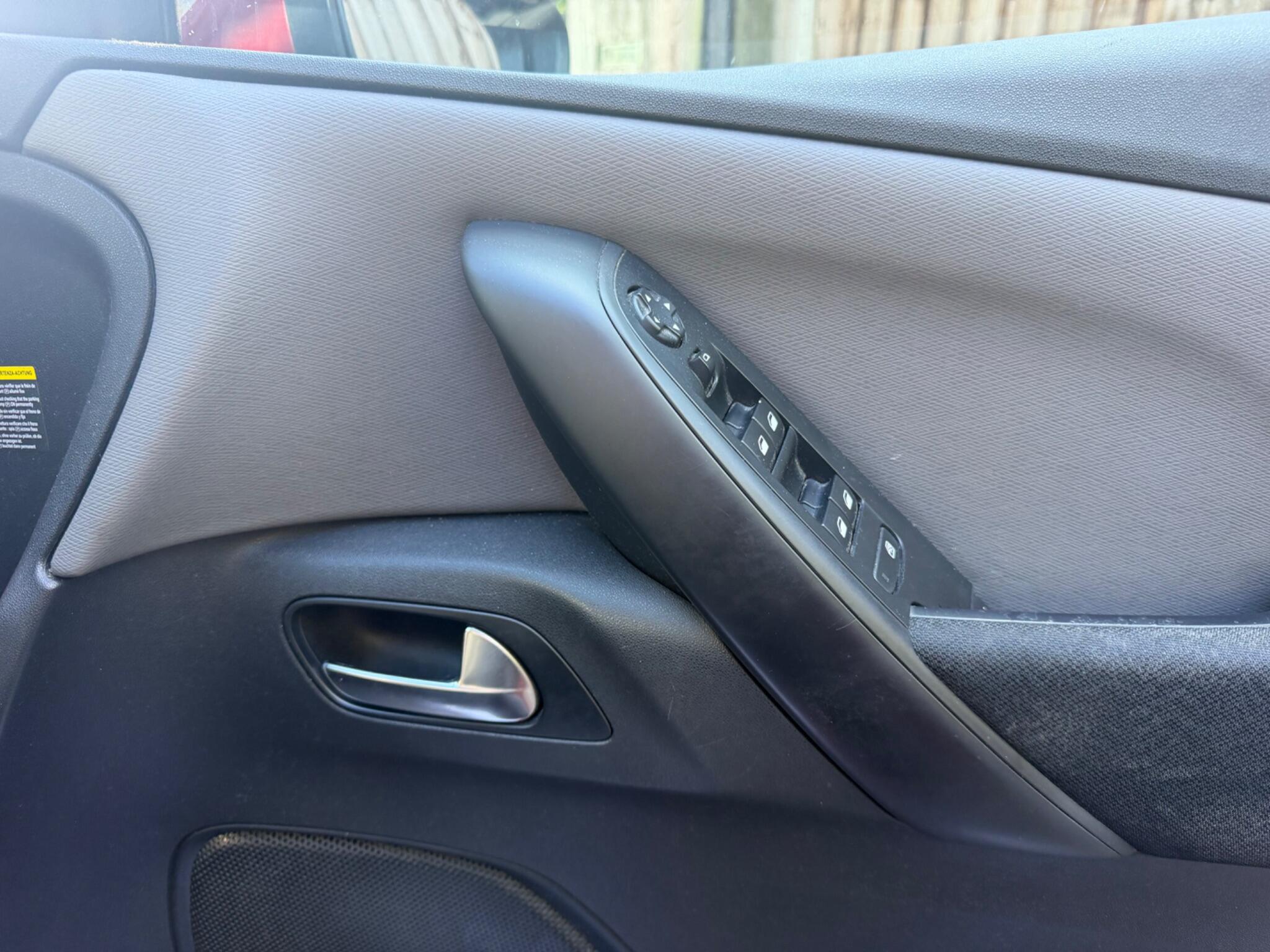 Citroen C4 Picasso view 14