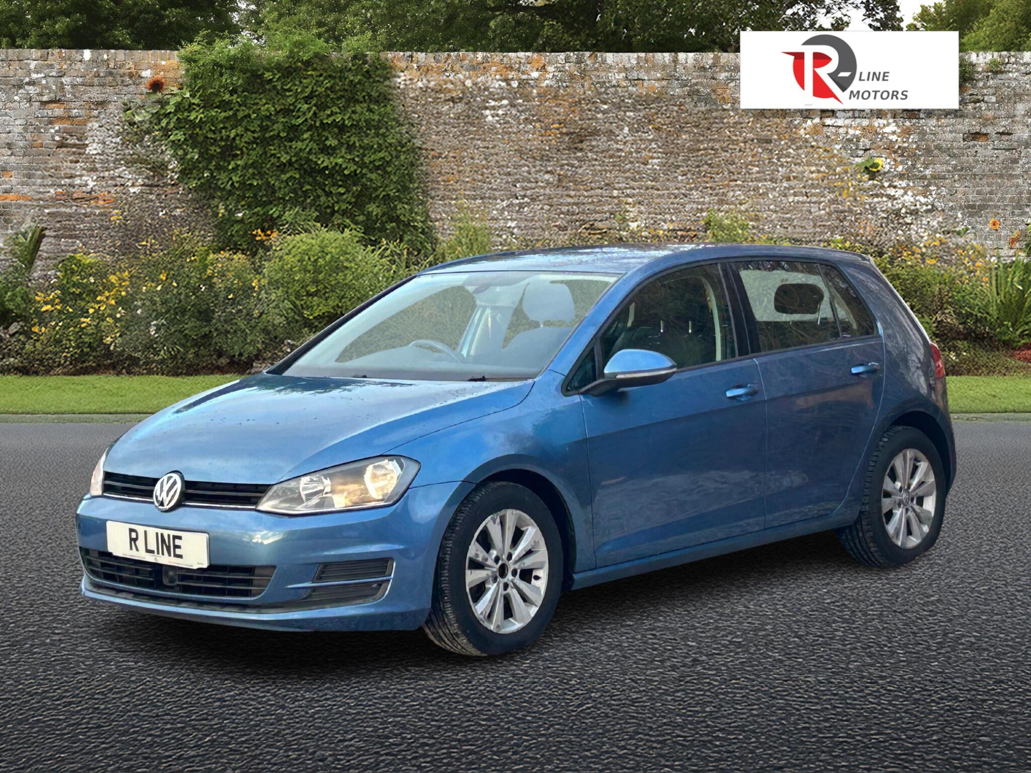 Volkswagen Golf view 6