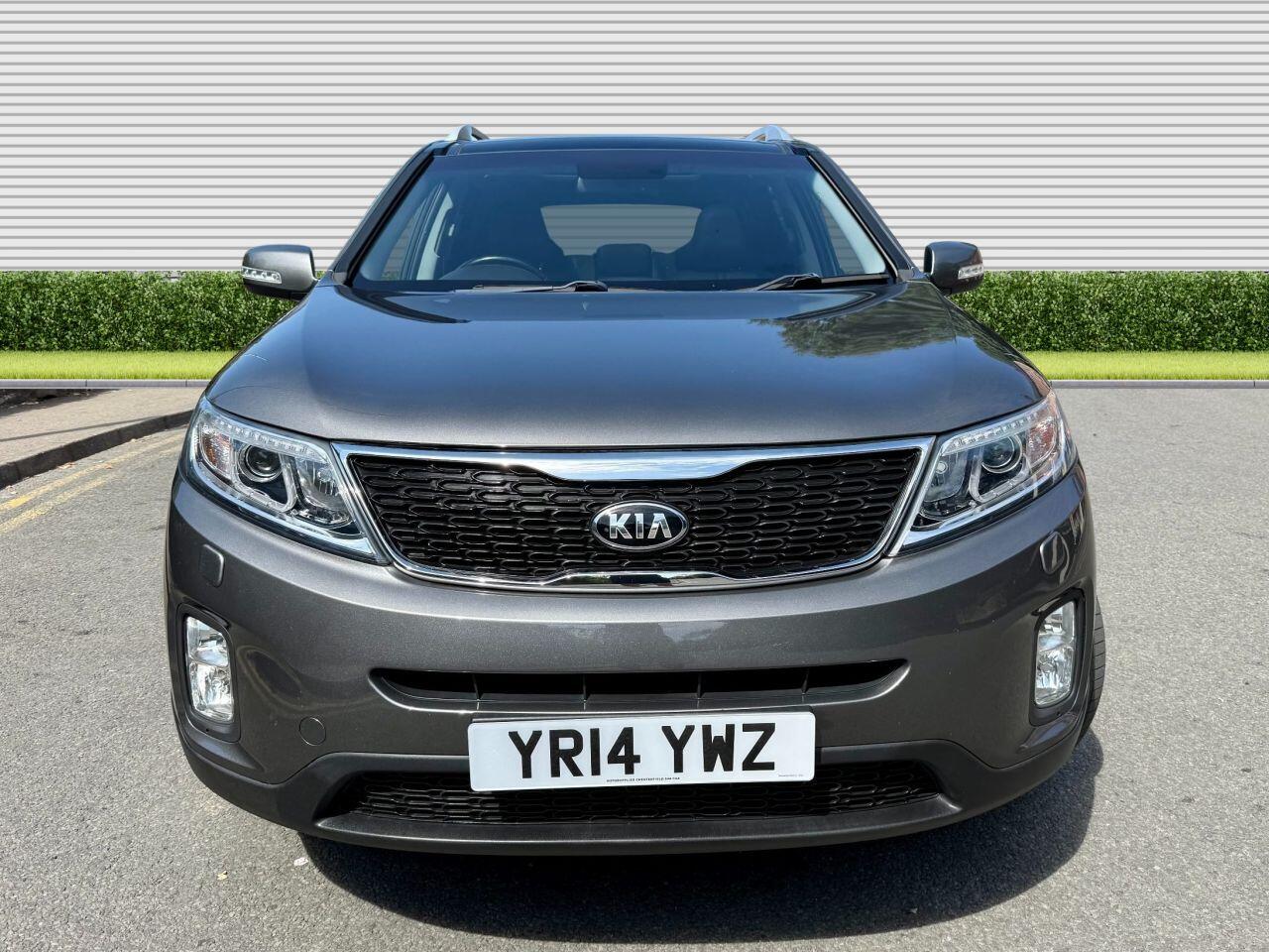 Kia Sorento view 4