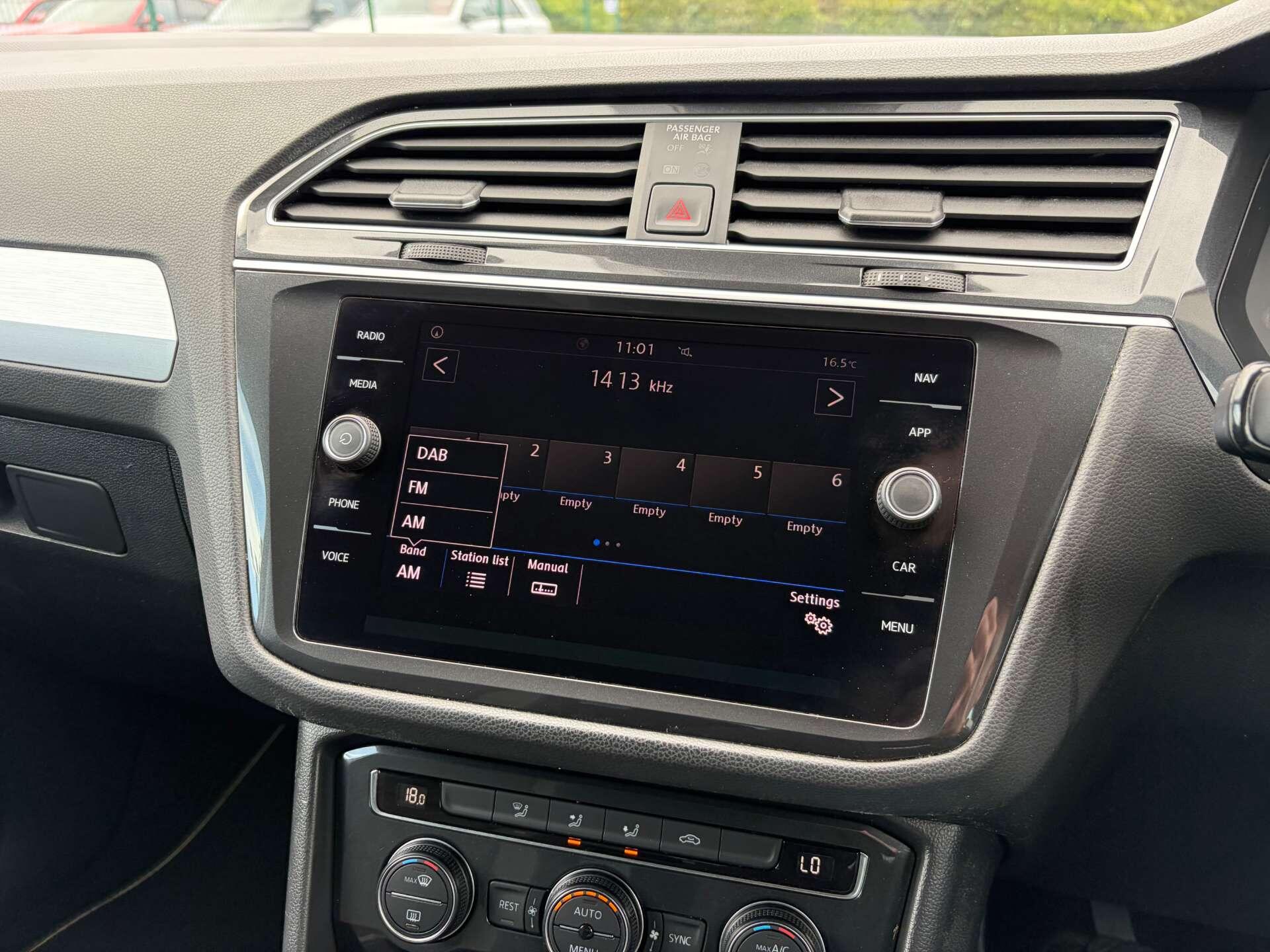 Volkswagen Tiguan view 53