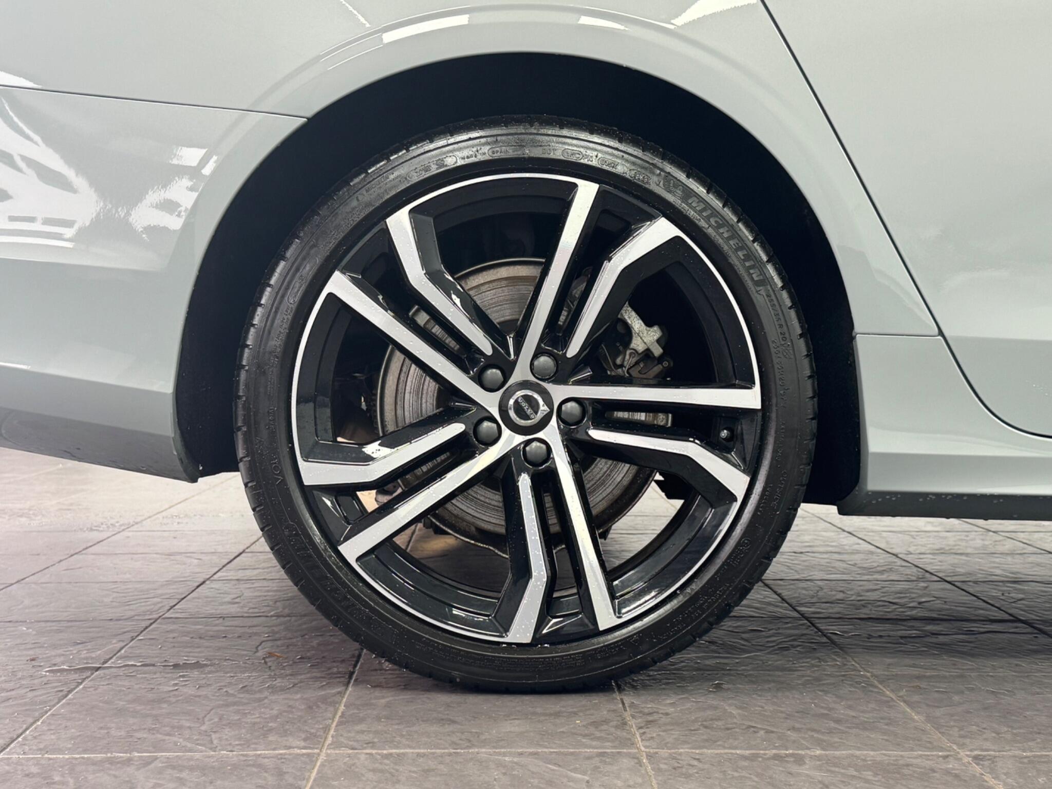 Volvo V90 view 56