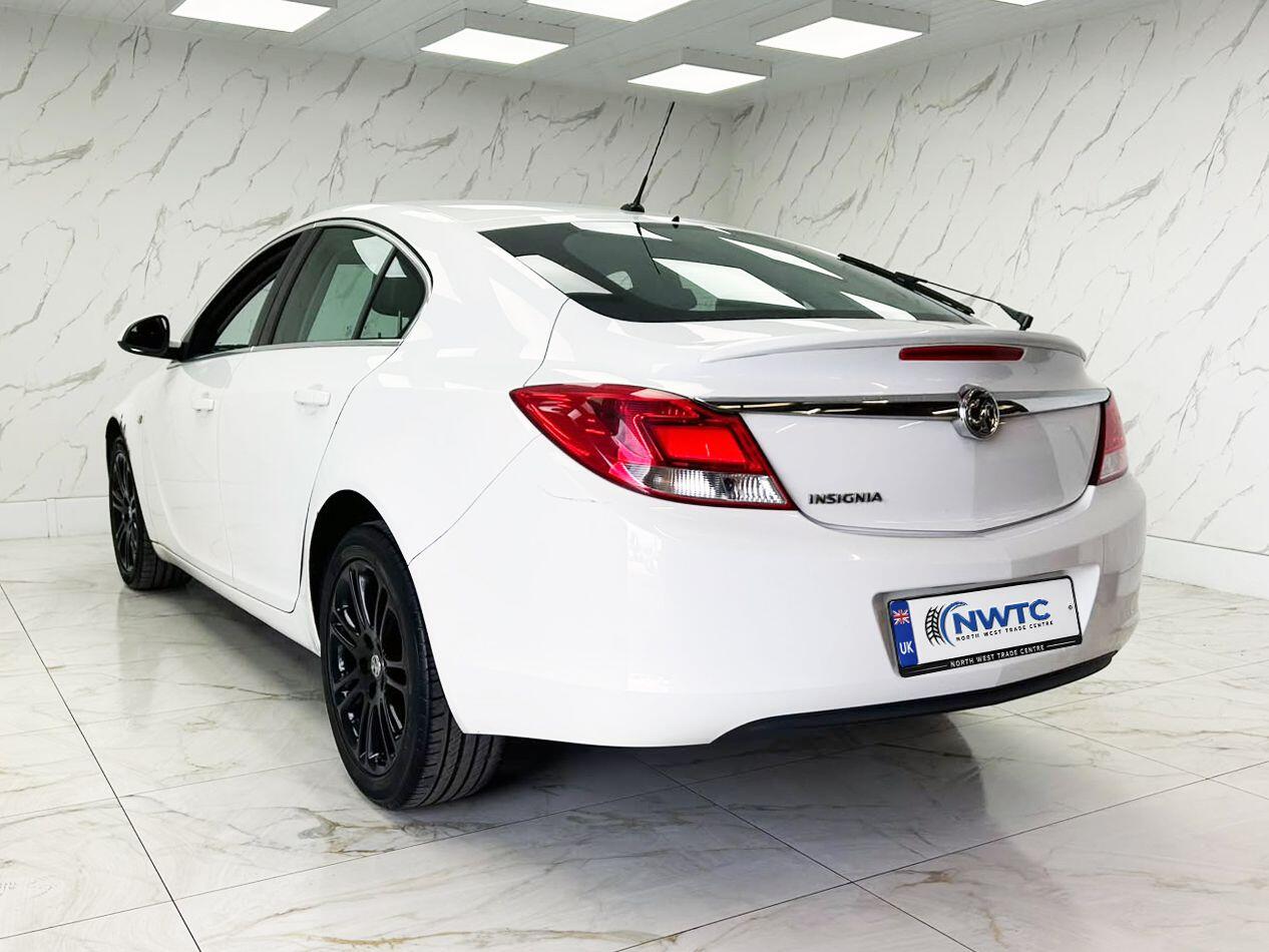 Vauxhall Insignia view 8