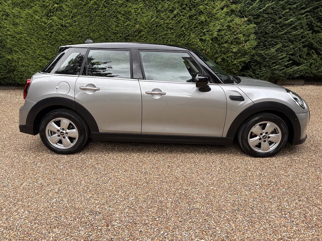 Mini Hatch view 7