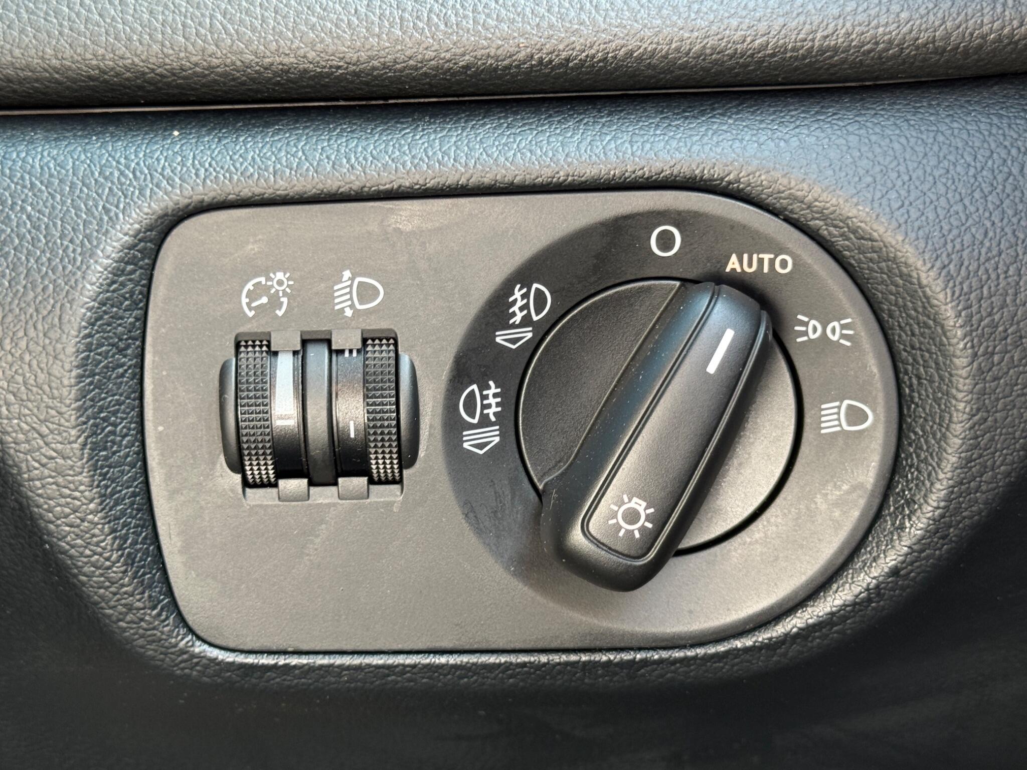 Audi Q3 - Image 75