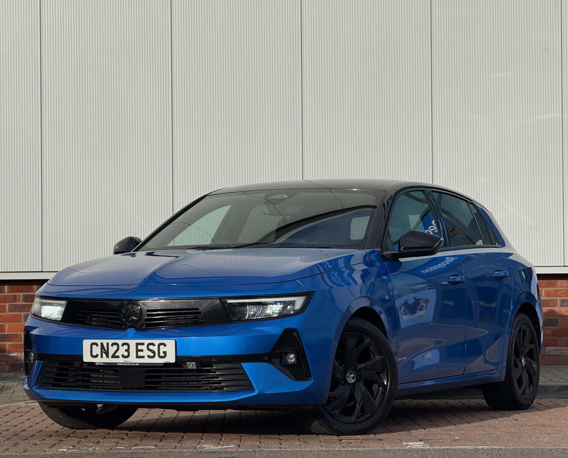 Vauxhall Astra view 3