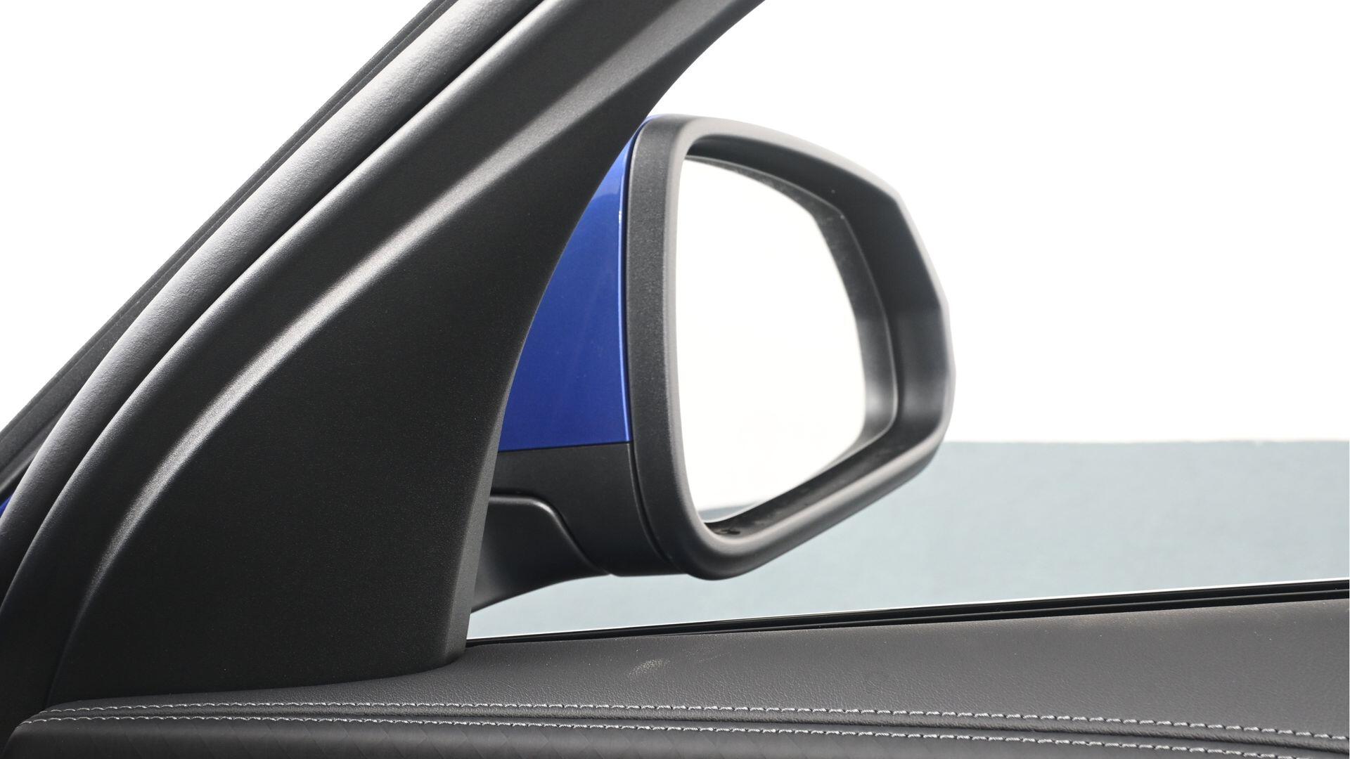 BMW X2 view 19