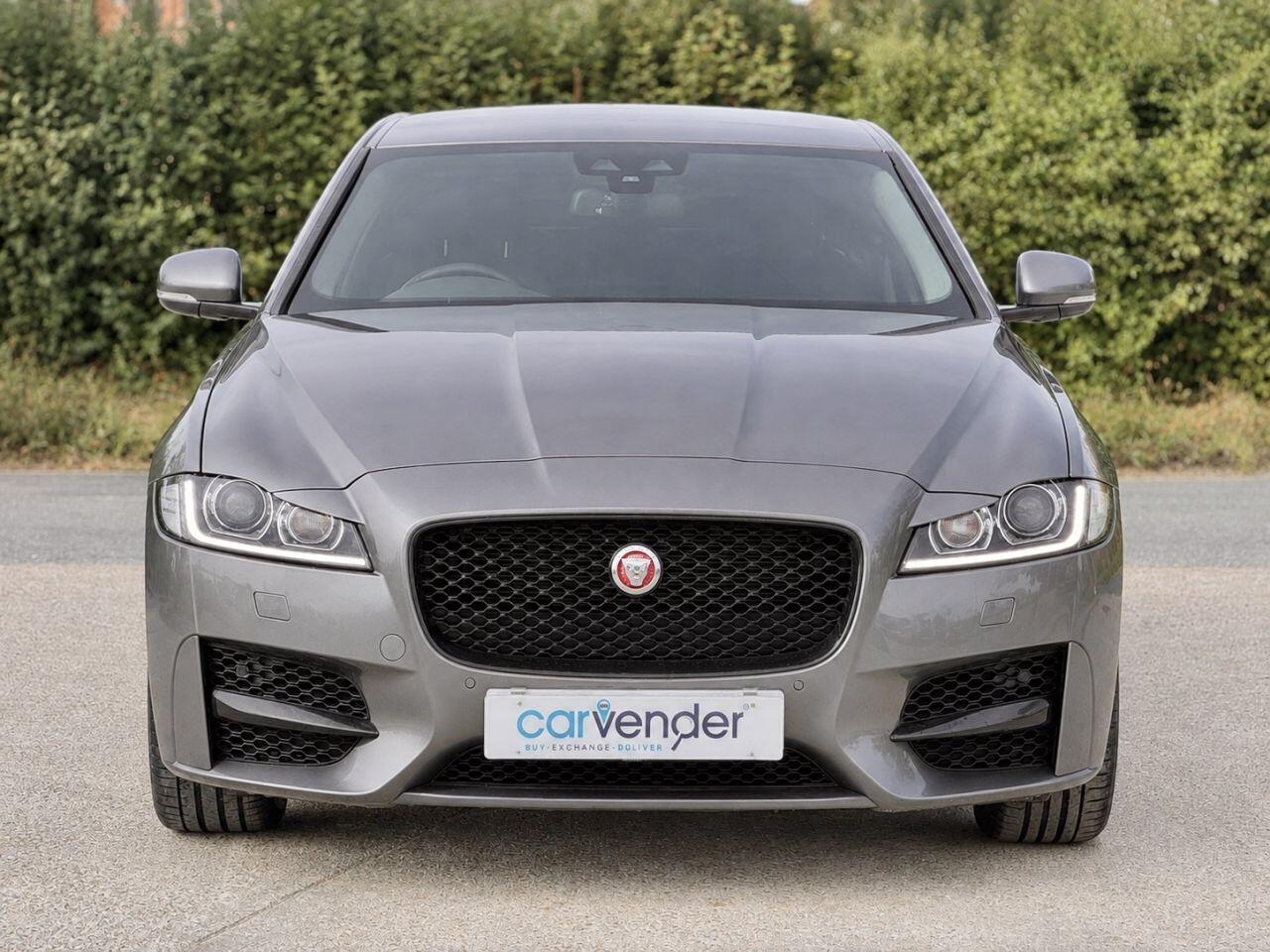 Jaguar XF view 6