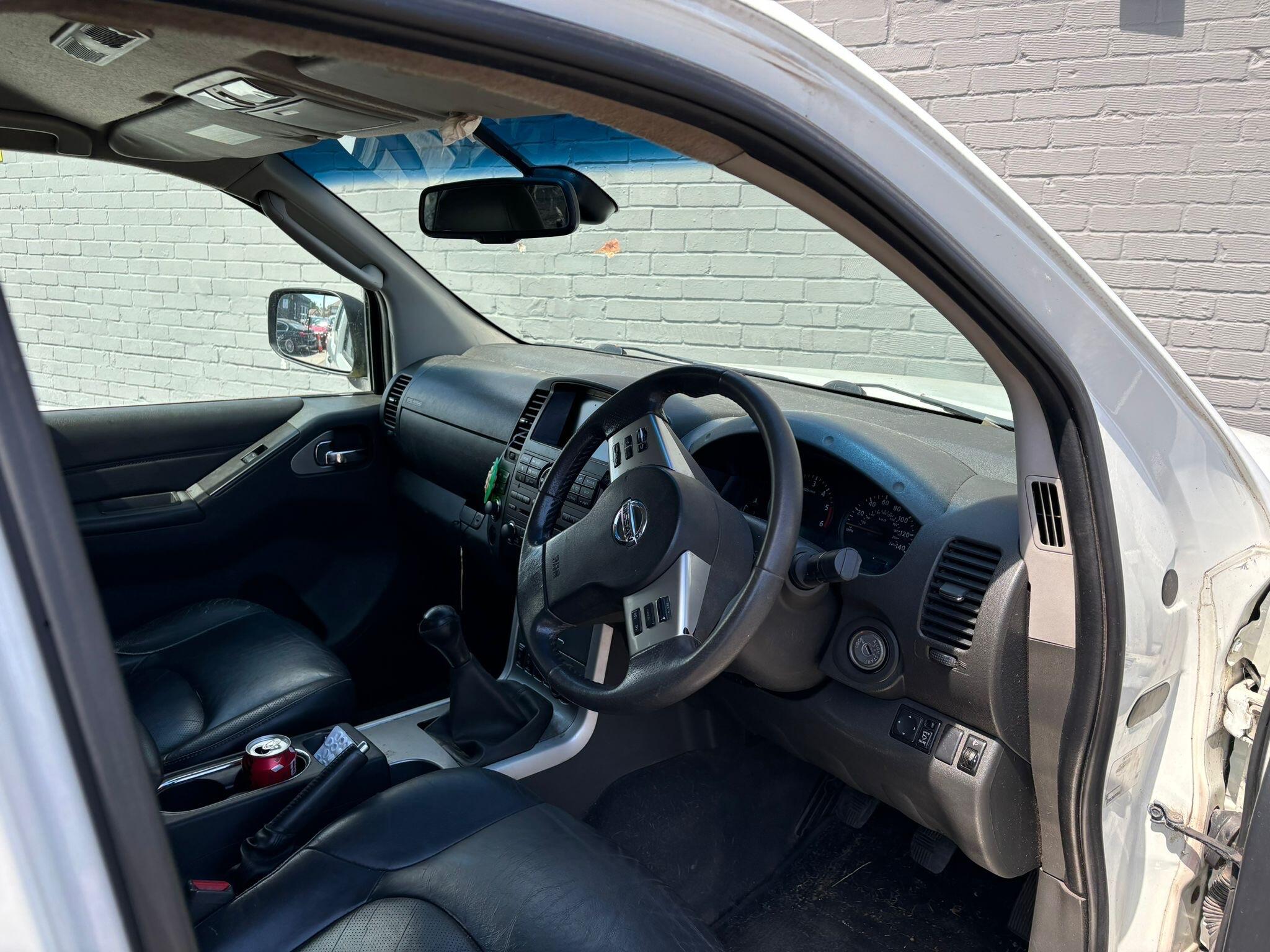 Nissan Navara view 17
