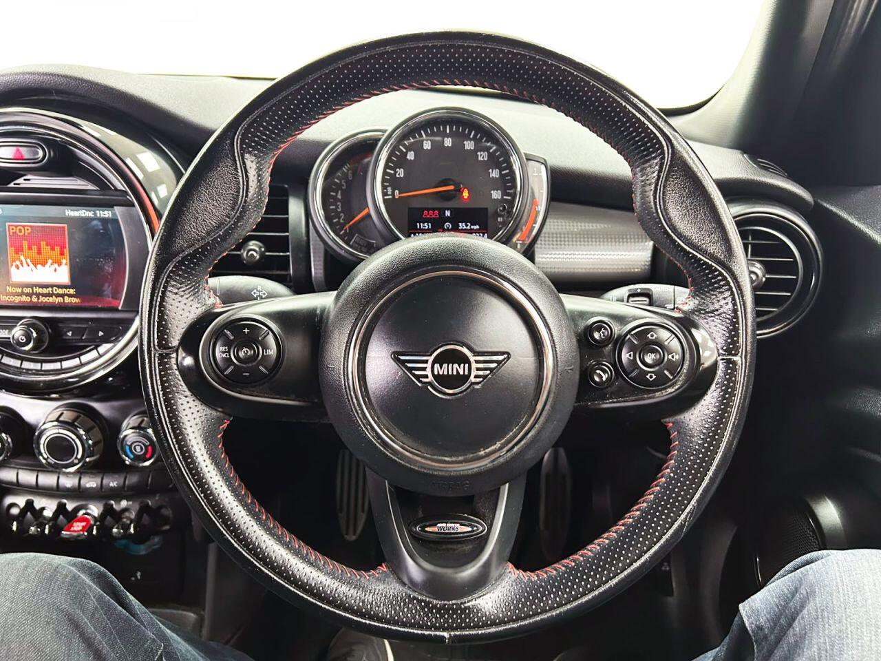 Mini Hatch view 19