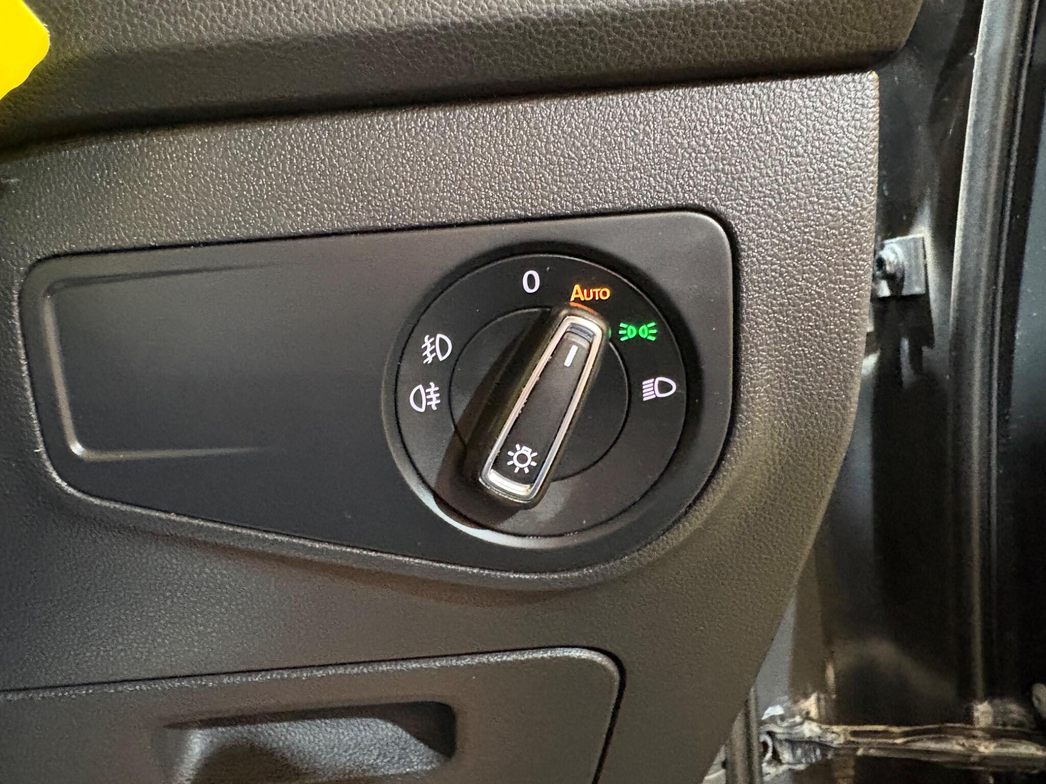 Volkswagen Tiguan view 29