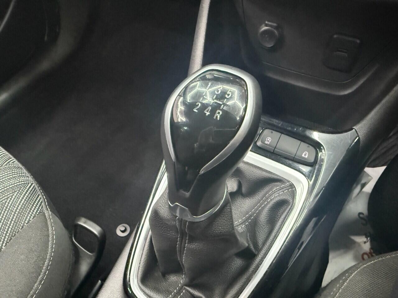 Vauxhall Crossland X view 18