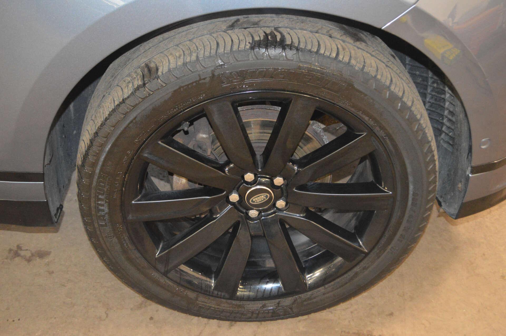 Land Rover Range Rover Velar view 56