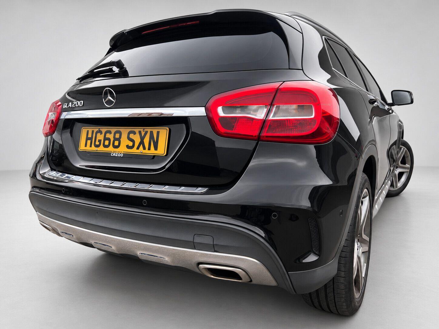 Mercedes-Benz Gla view 15