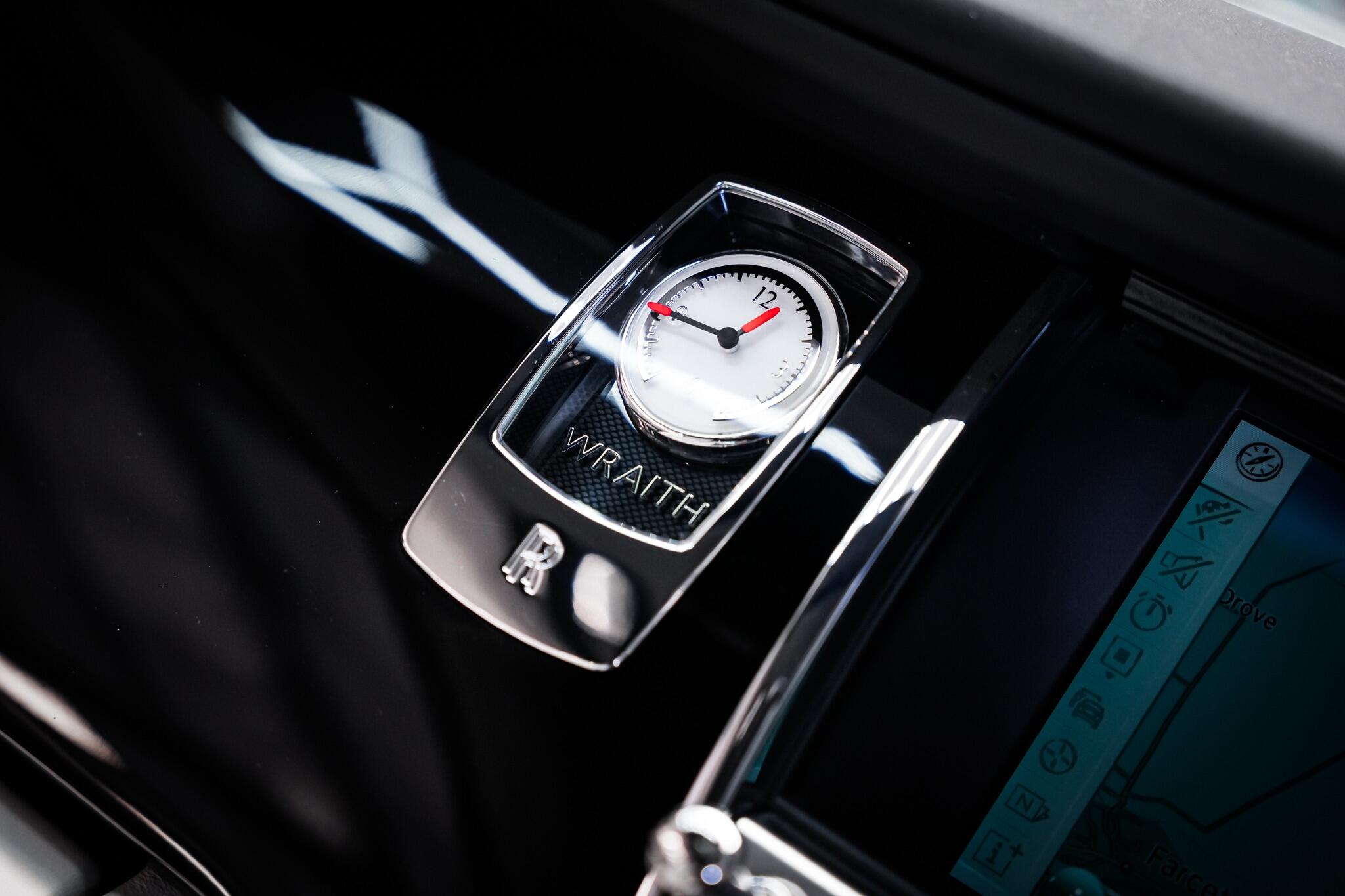 Rolls-Royce Wraith view 56