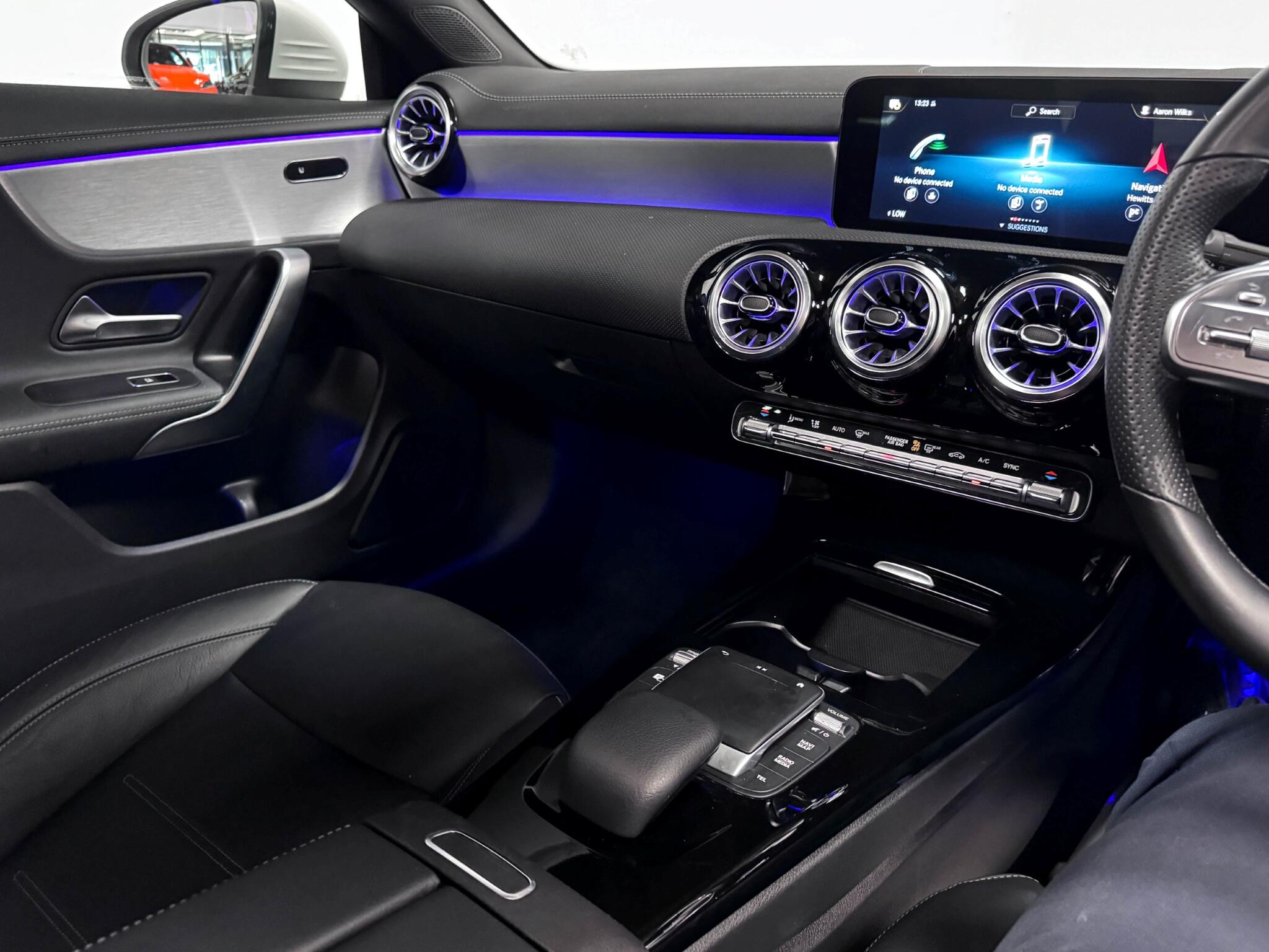 Mercedes-Benz Cla view 31