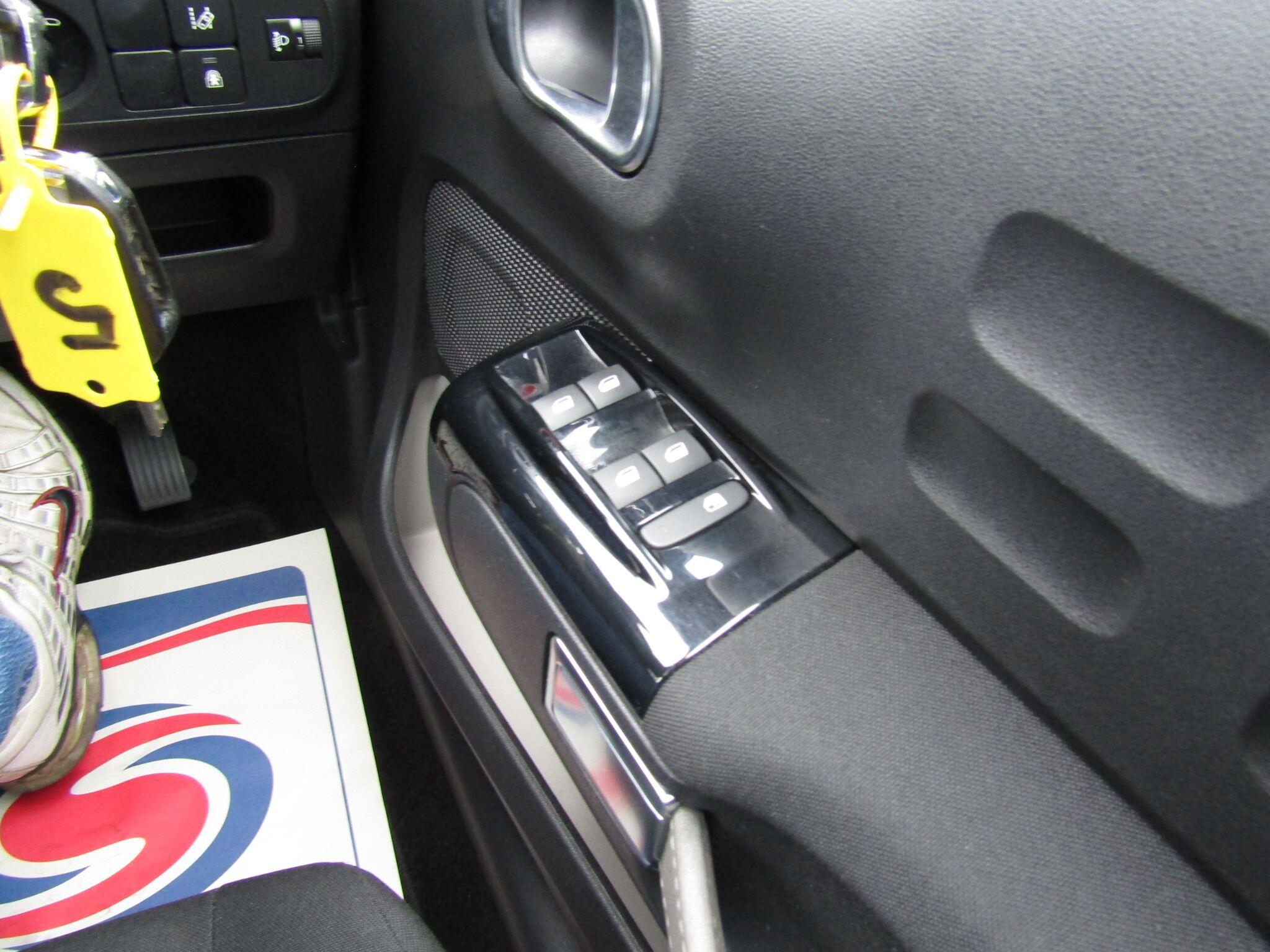 Citroen C3 view 20