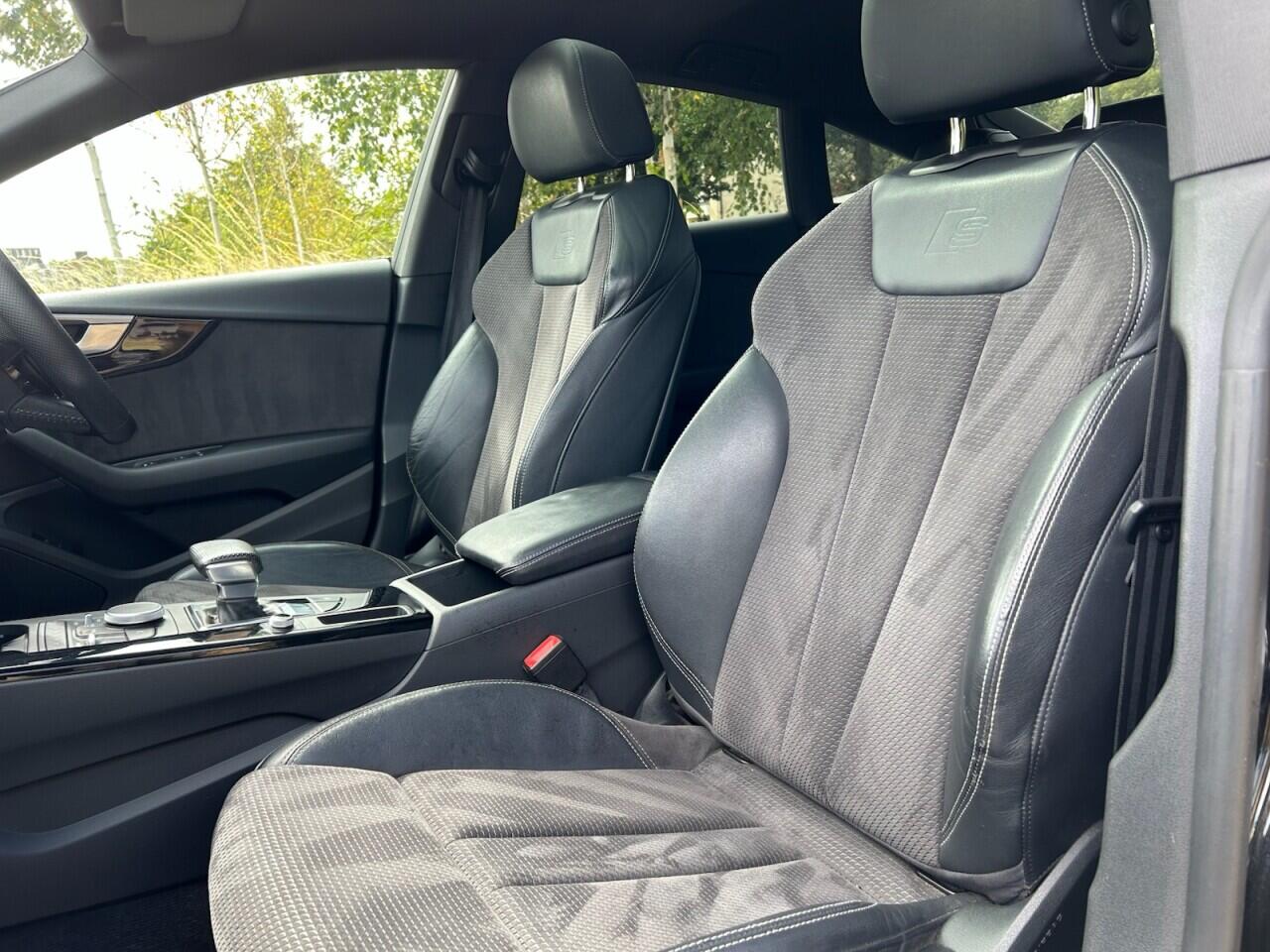 Audi A5 view 22