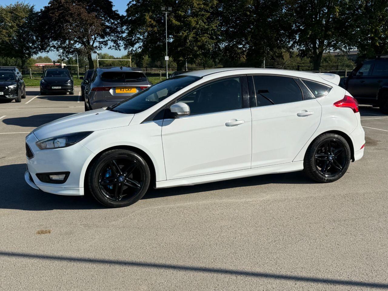 Ford Focus view 53