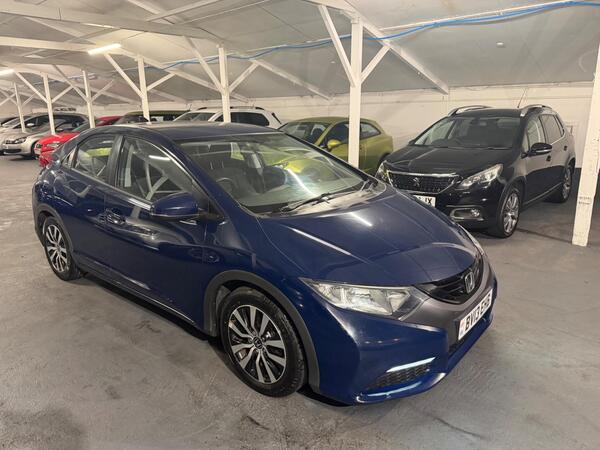 Blue 2013 Honda Civic Hatchback Front-wheel drive Manual