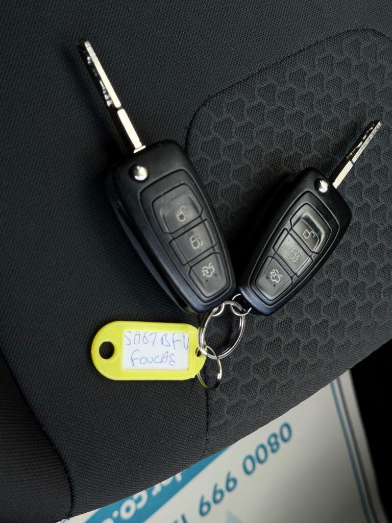 Ford Focus view 57
