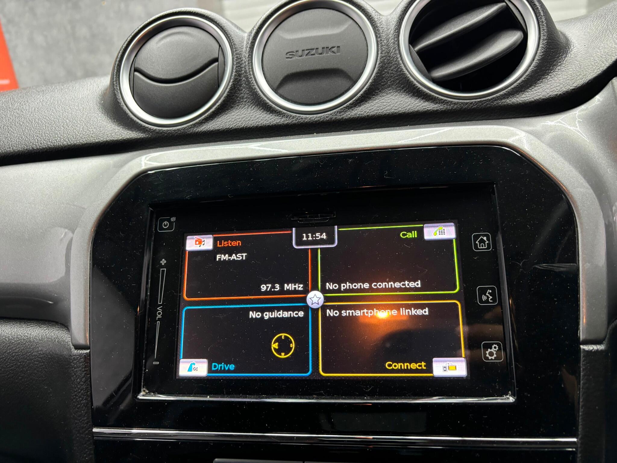 Suzuki Vitara view 11
