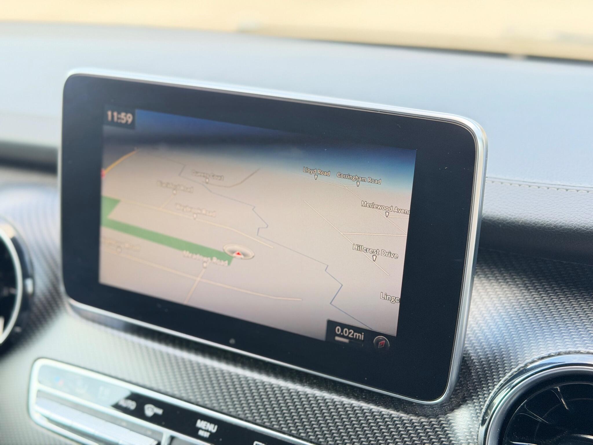 Mercedes-Benz V-Class view 37