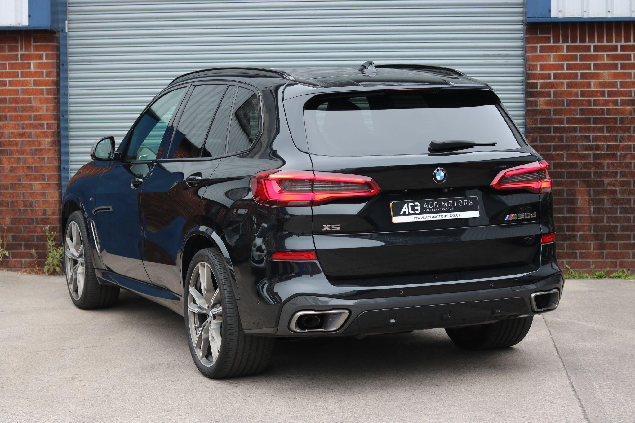 BMW X5 view 2