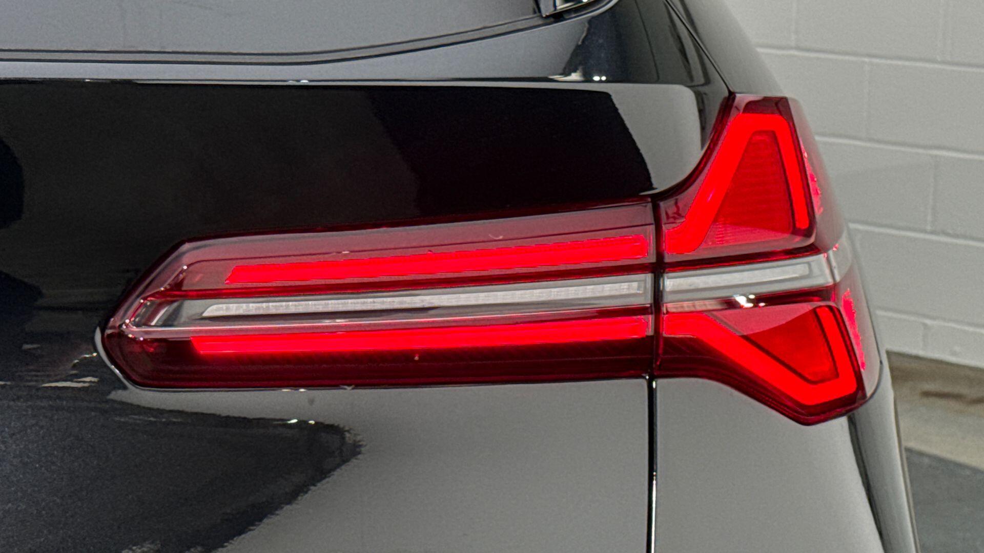 BMW X3 view 22