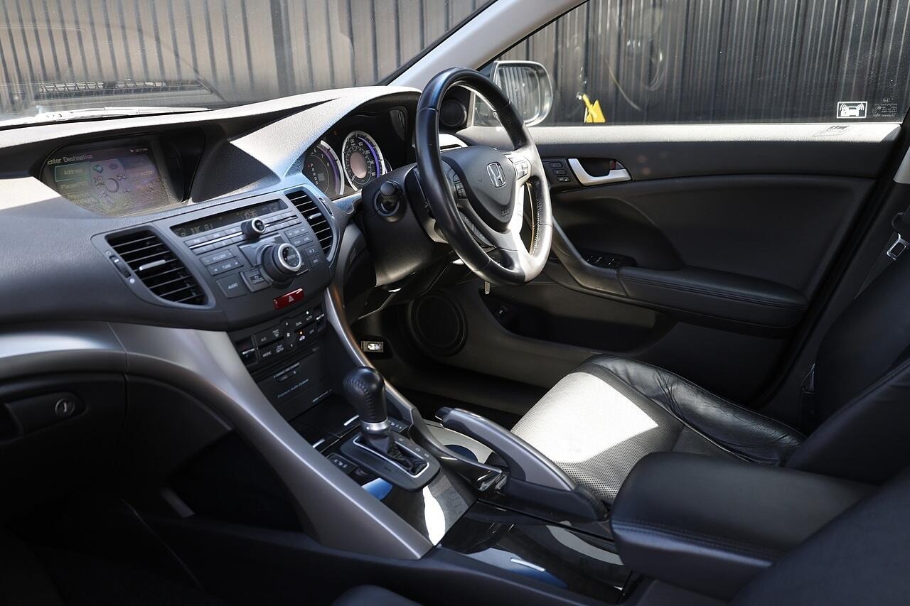 Honda Accord view 7