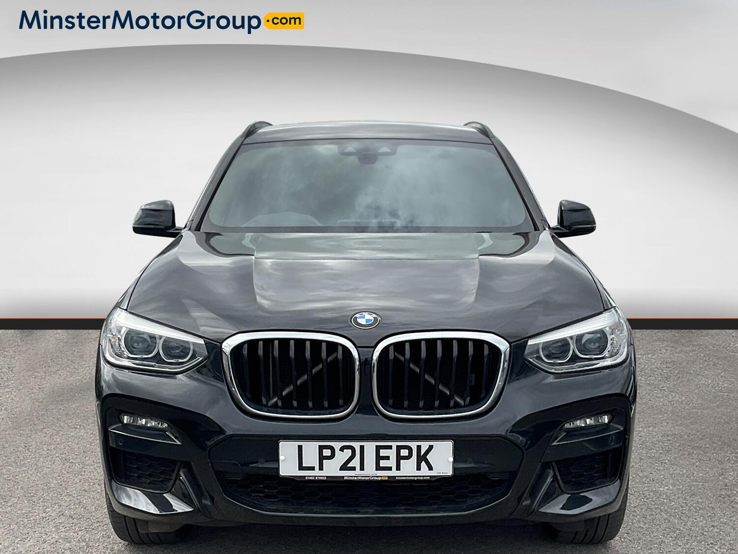 BMW X3 view 5