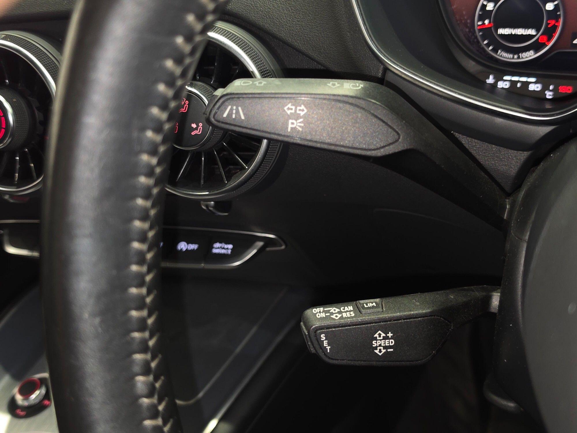 Audi TT view 42