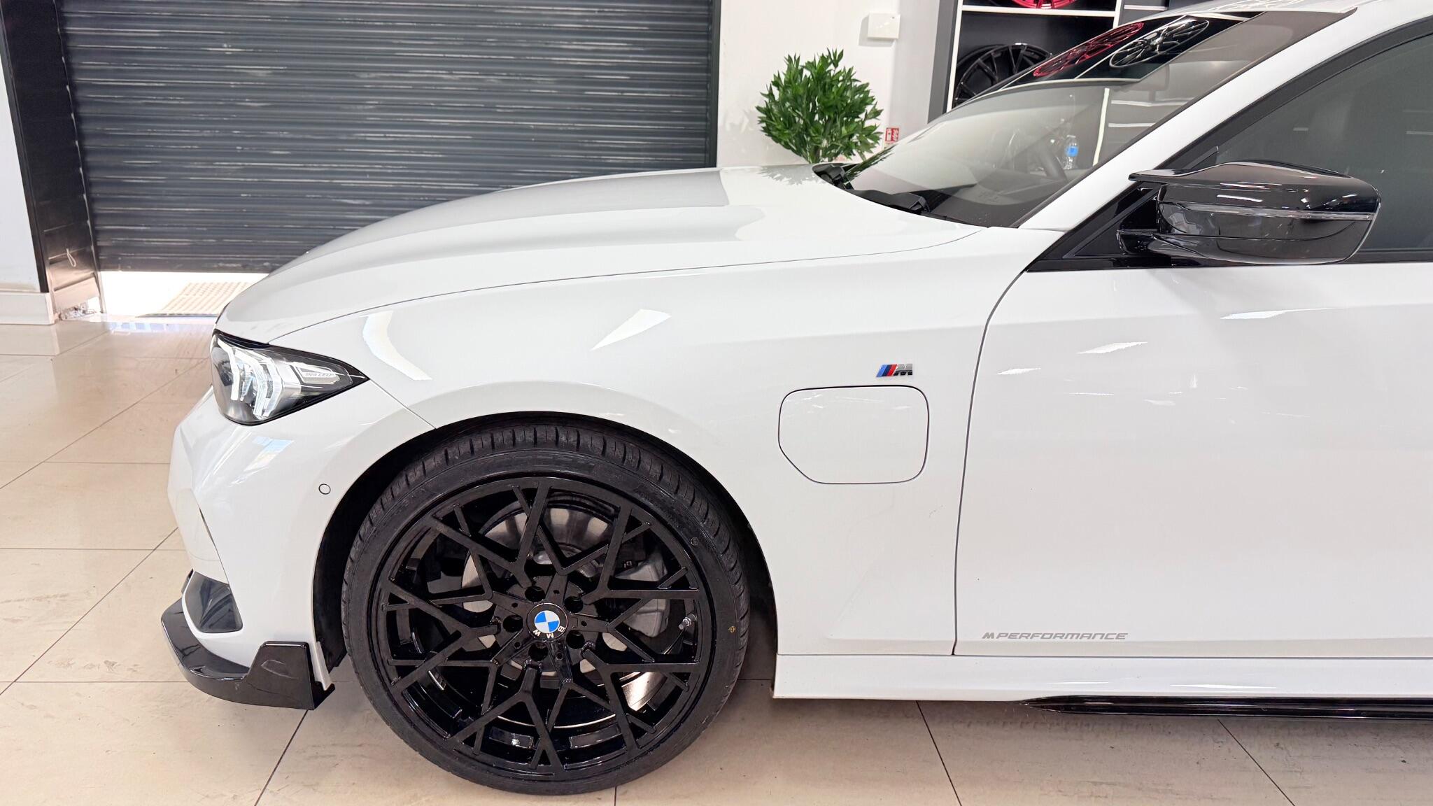 BMW 3 Series view 42