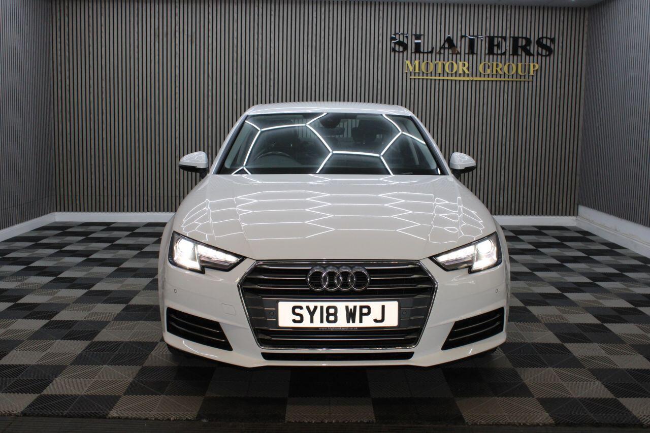 Audi A4 view 4