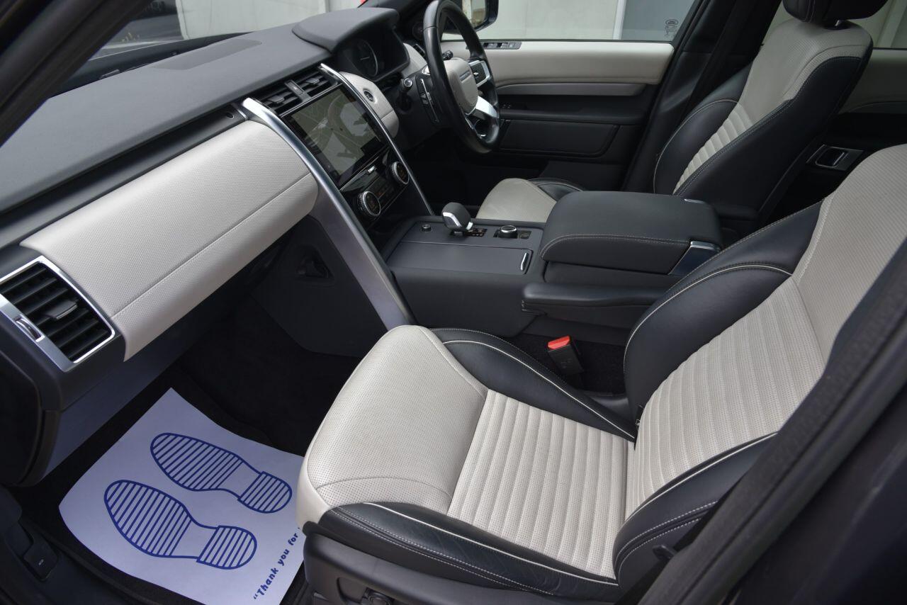 Land Rover Discovery 3 view 21
