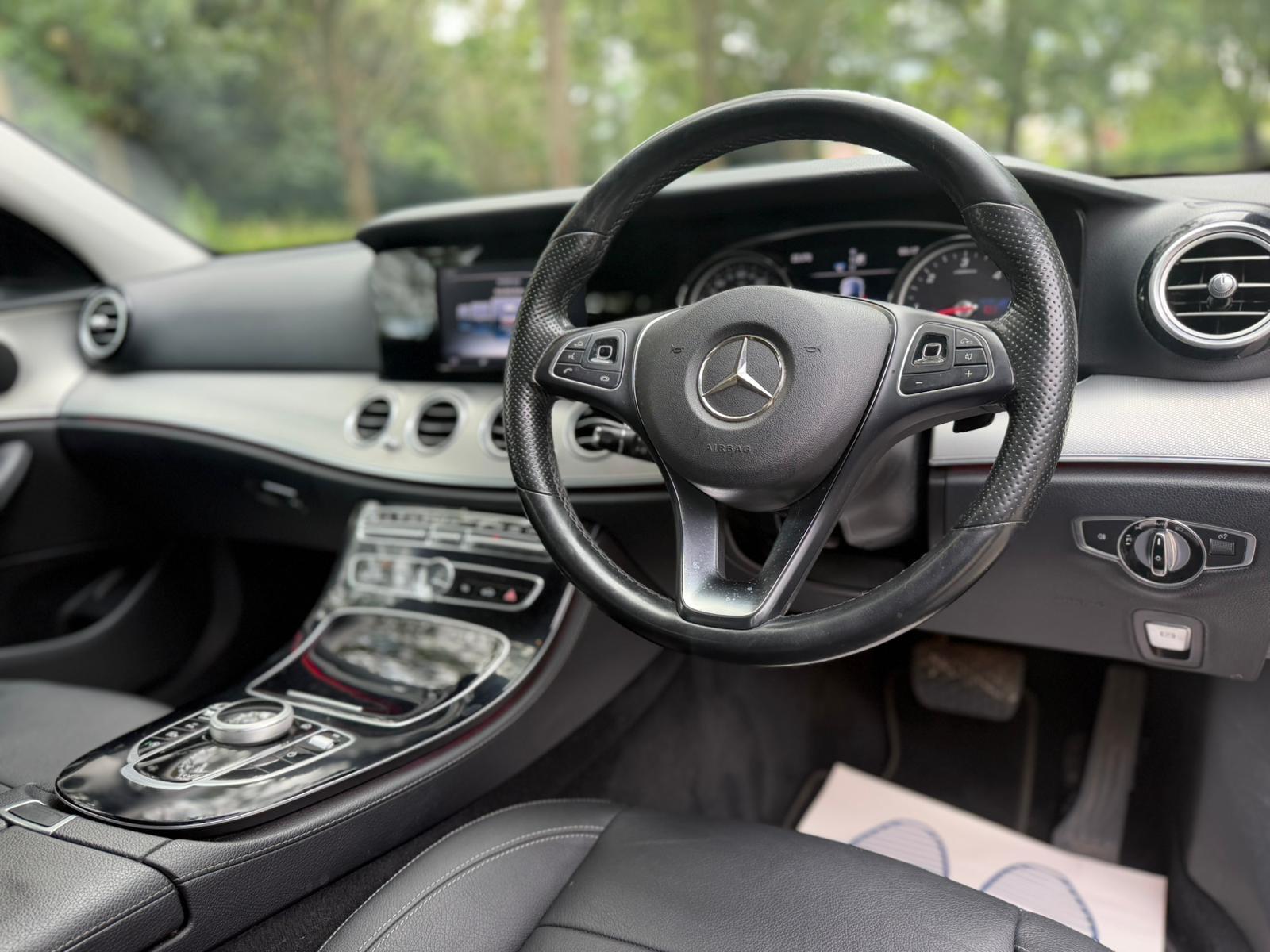 Mercedes-Benz E-Class view 10