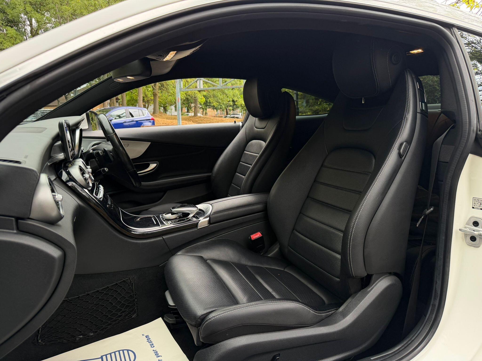 Mercedes-Benz C-Class view 13