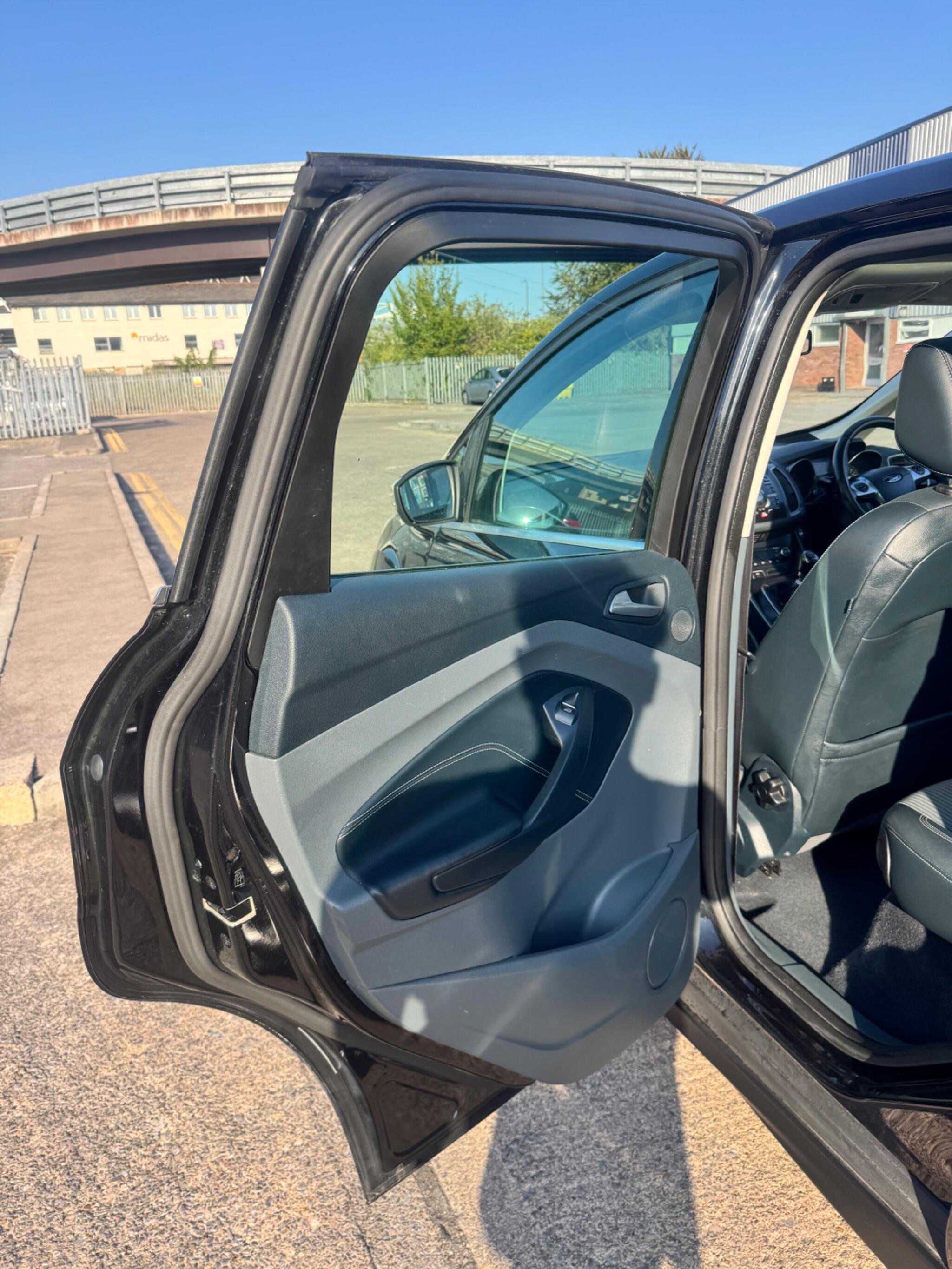 Ford C-Max view 46