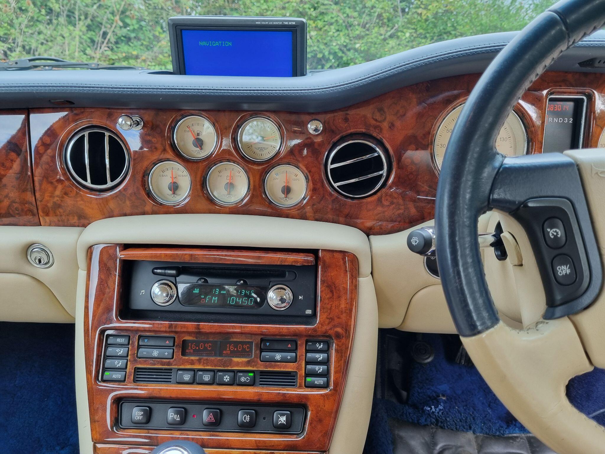 Bentley Arnage view 8