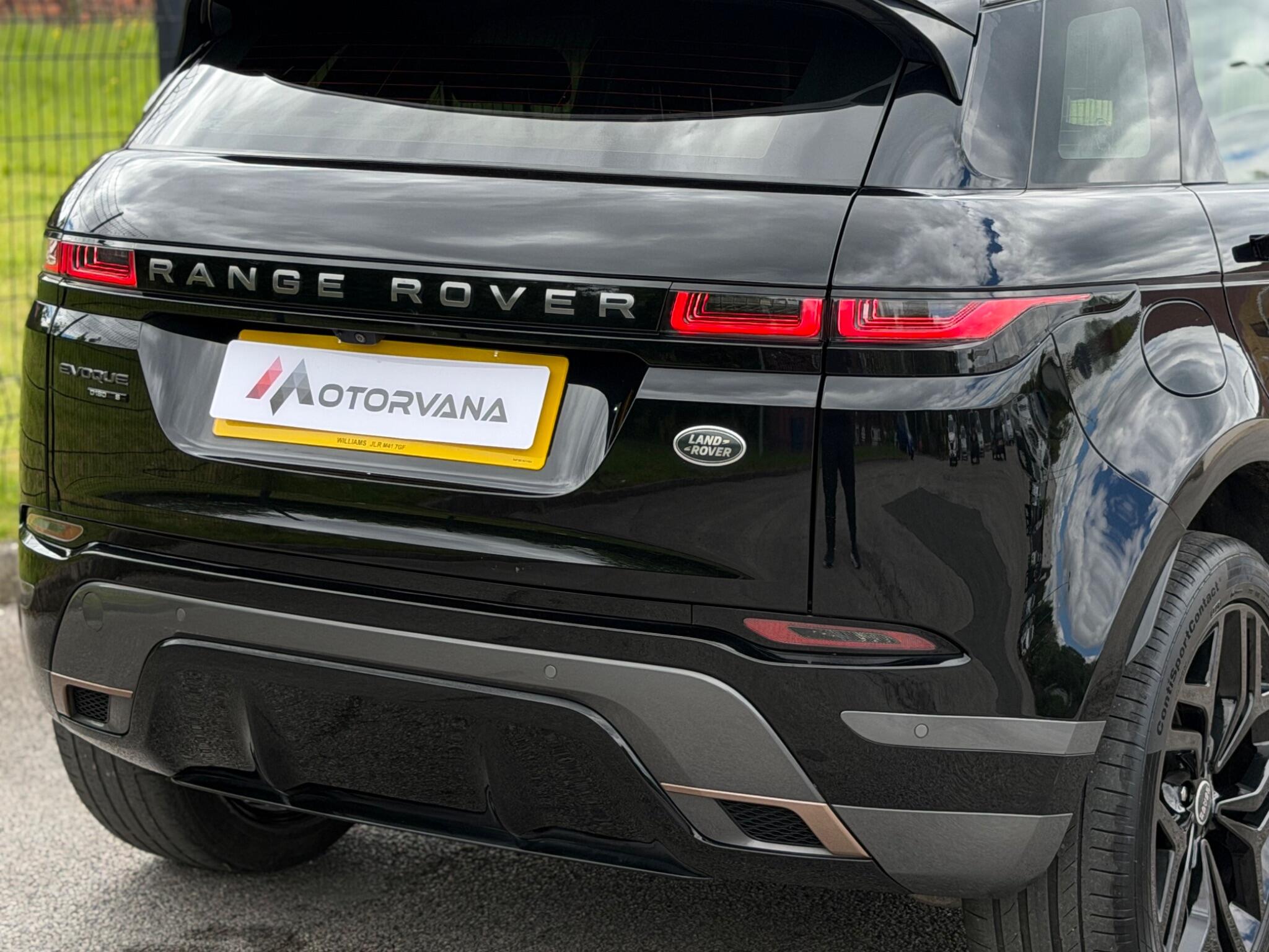 Land Rover Range Rover Evoque view 9