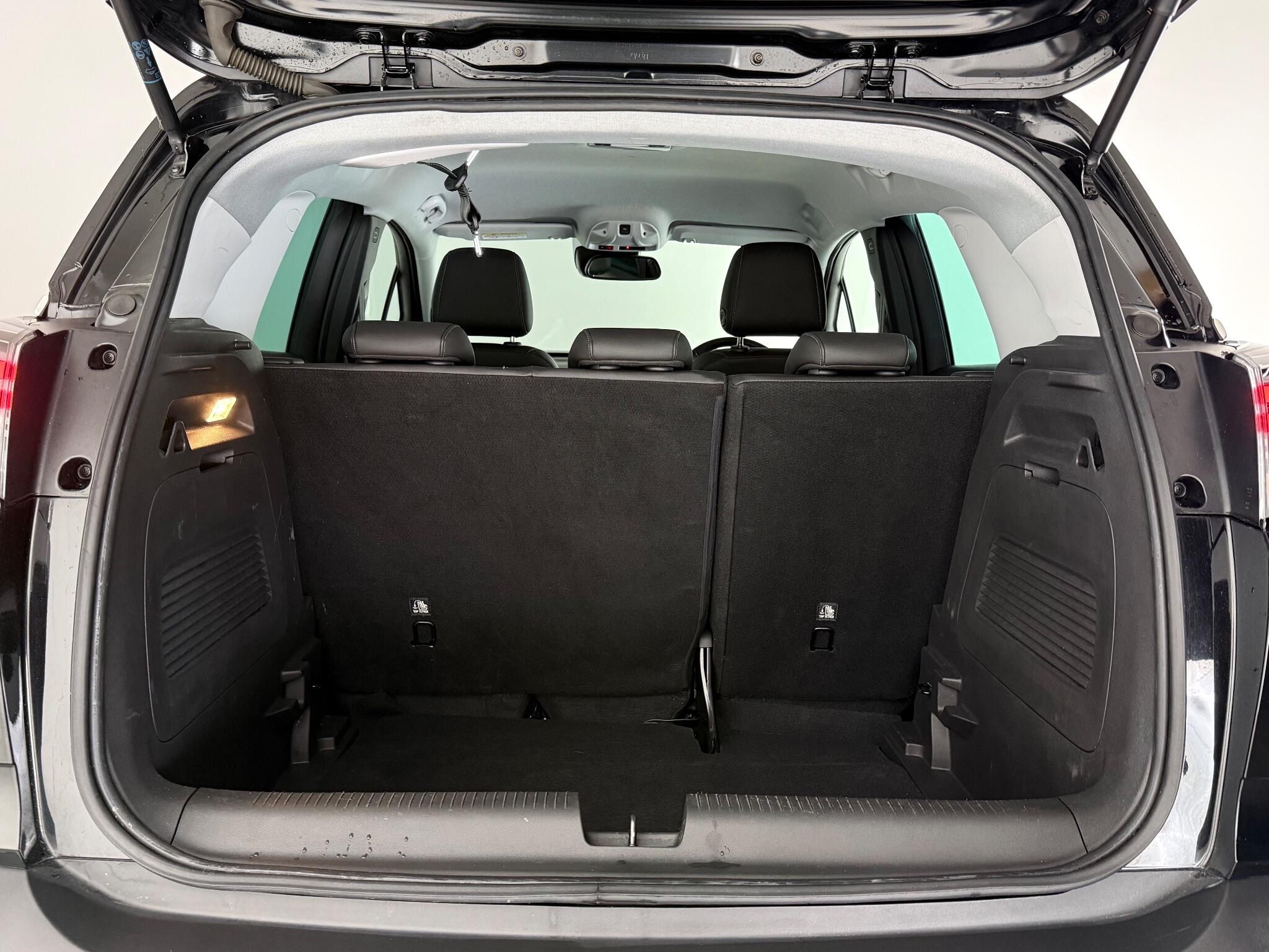 Vauxhall Crossland view 11