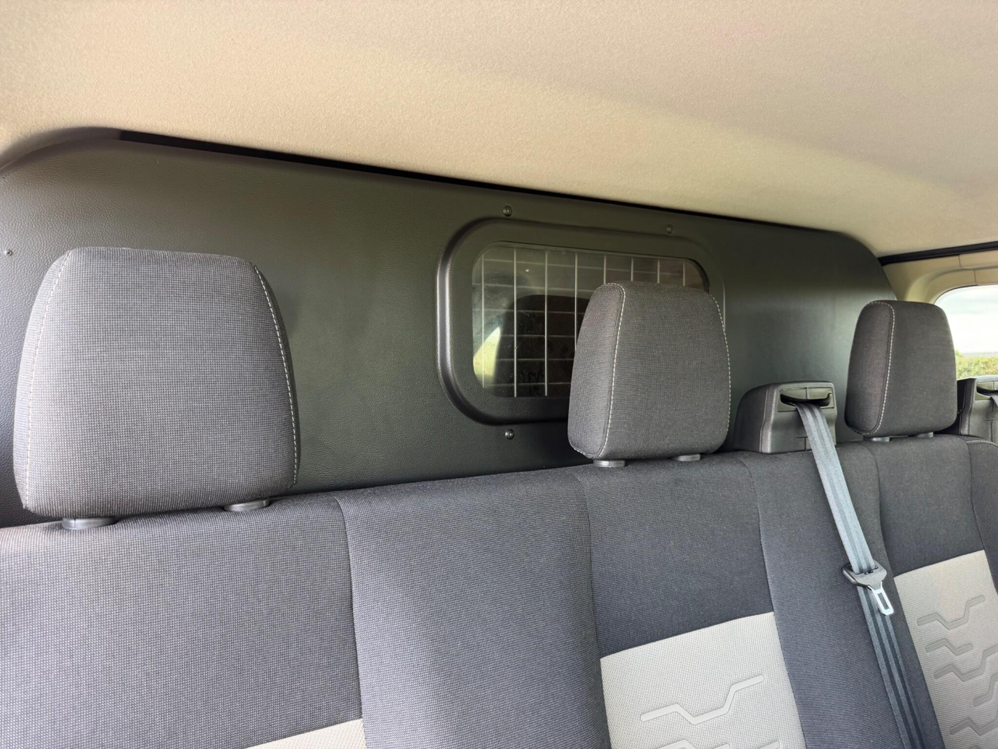 Ford Transit Custom view 28
