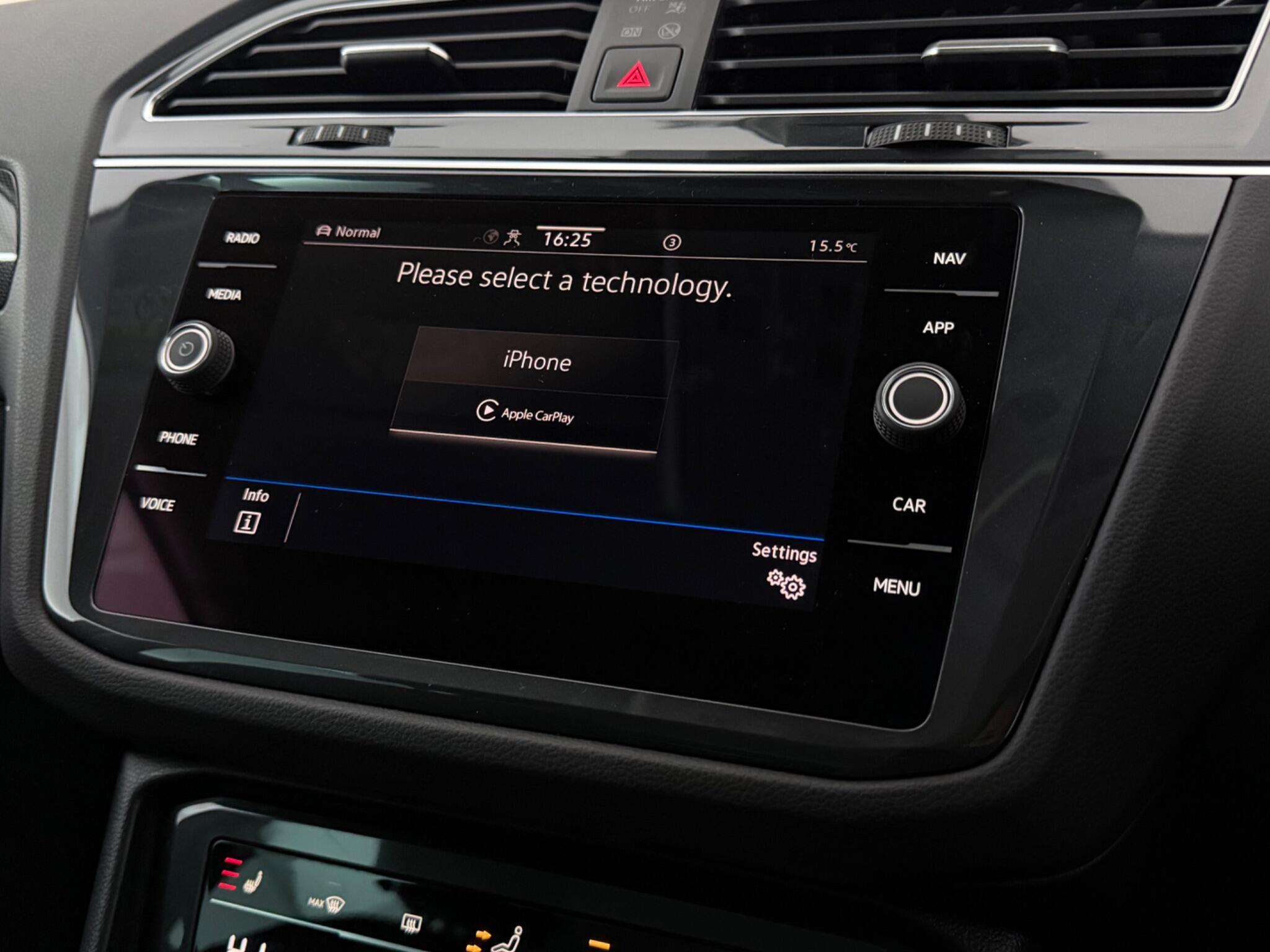 Volkswagen Tiguan view 28