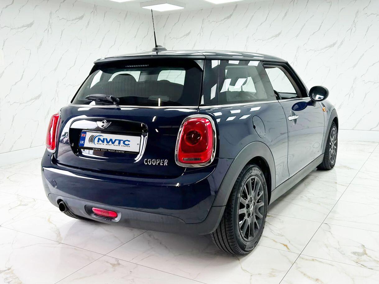 Mini Hatch view 8