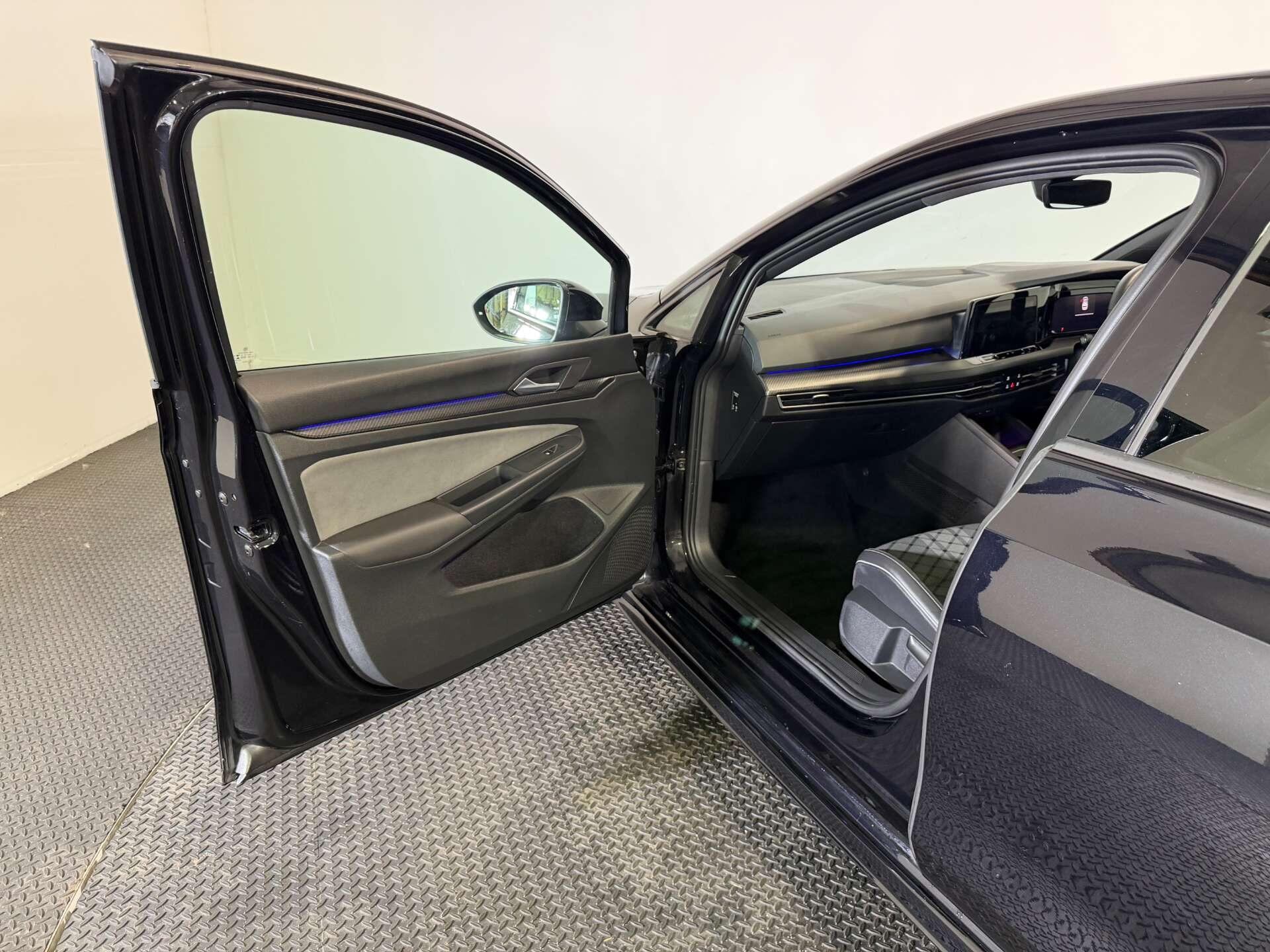 Volkswagen Golf view 62