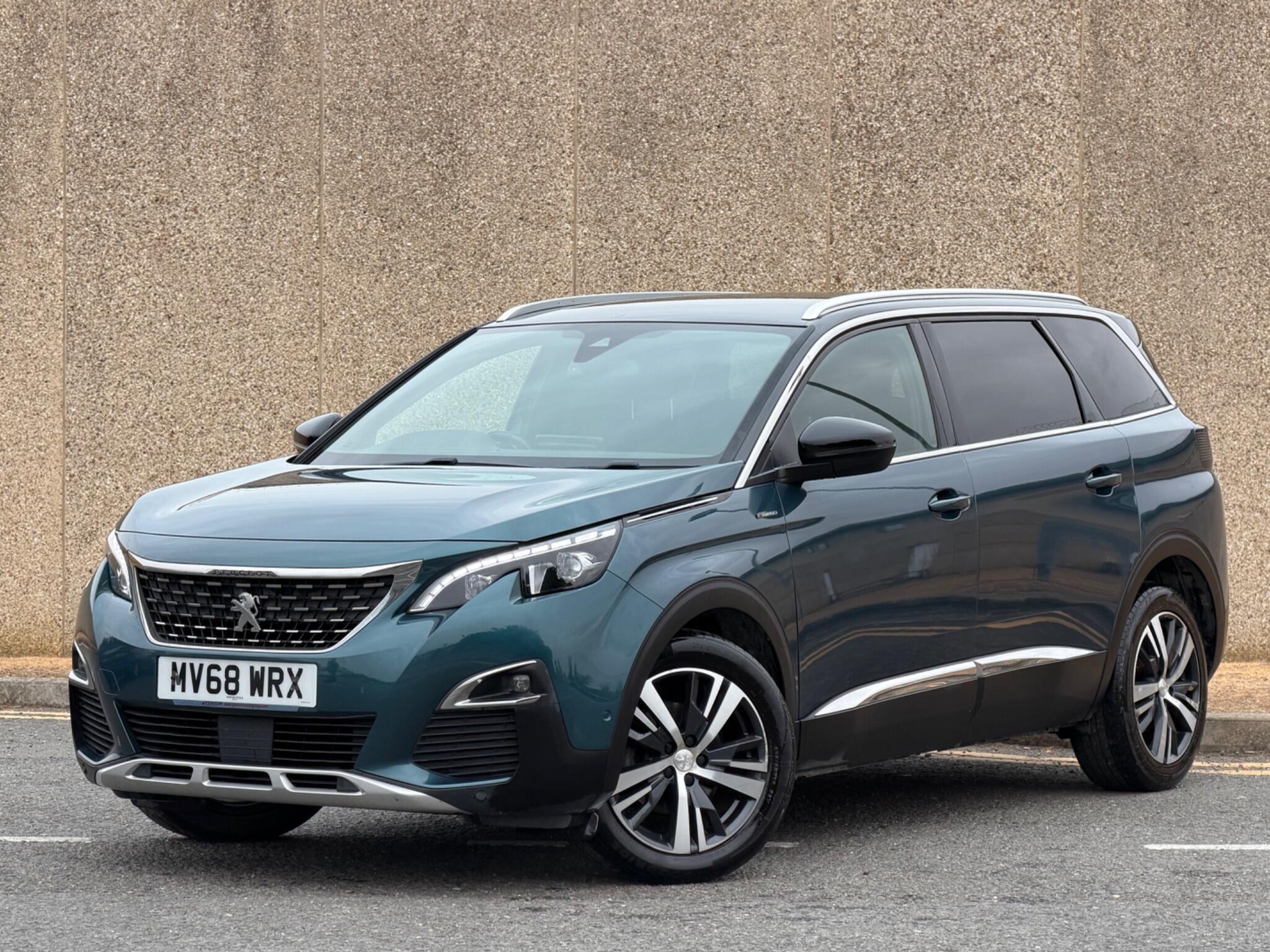 Peugeot 5008 view 10